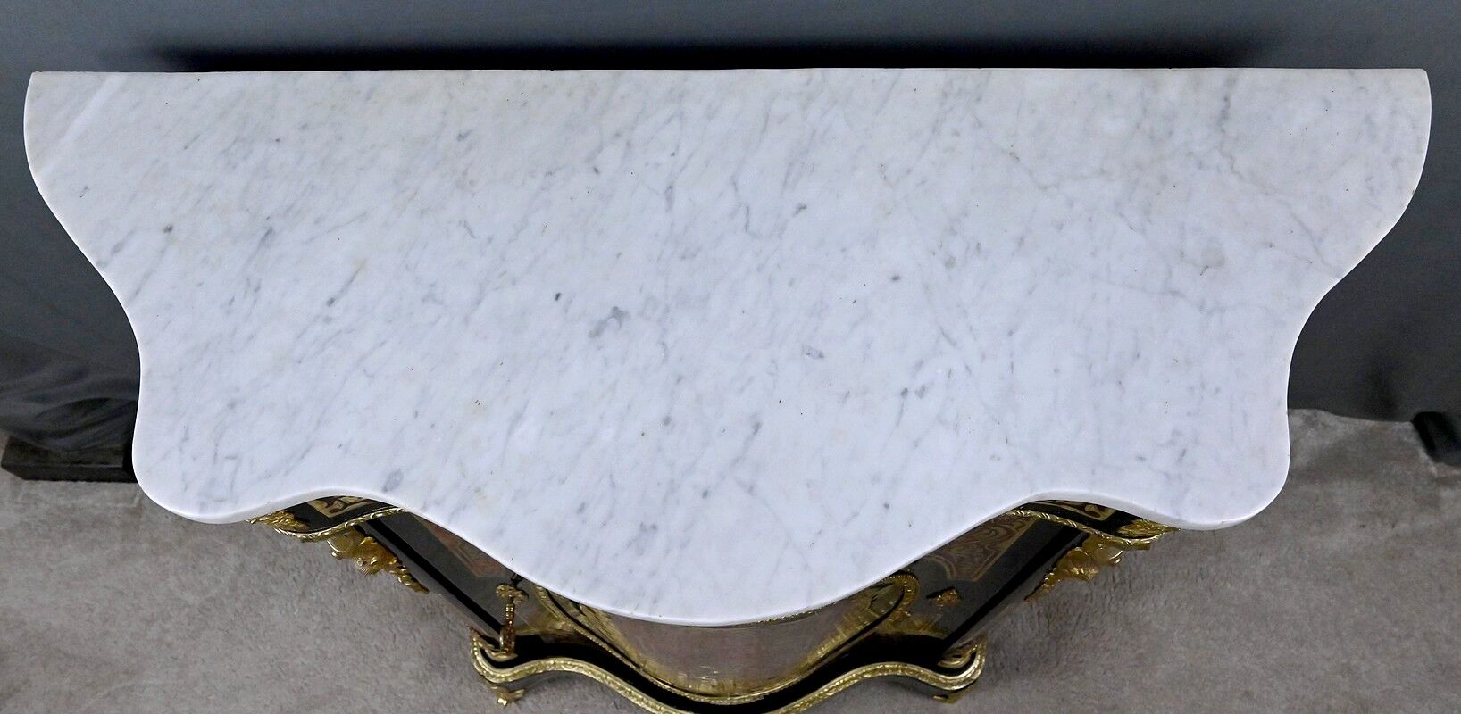 Bureau d'entre-deux in Boulle marquetry, Coignerai House, Napoleonic III period – 2nd half of the 19th century.