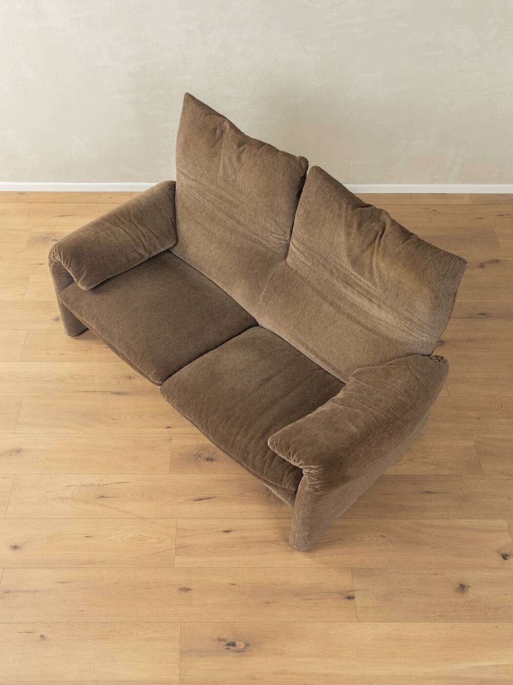 sofa "675 maralunga", vico magistretti, cassina