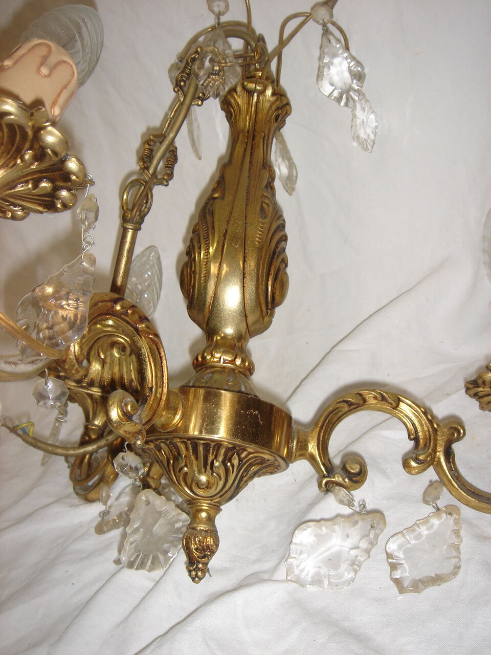 Baroque chandelier in bronze and tassels