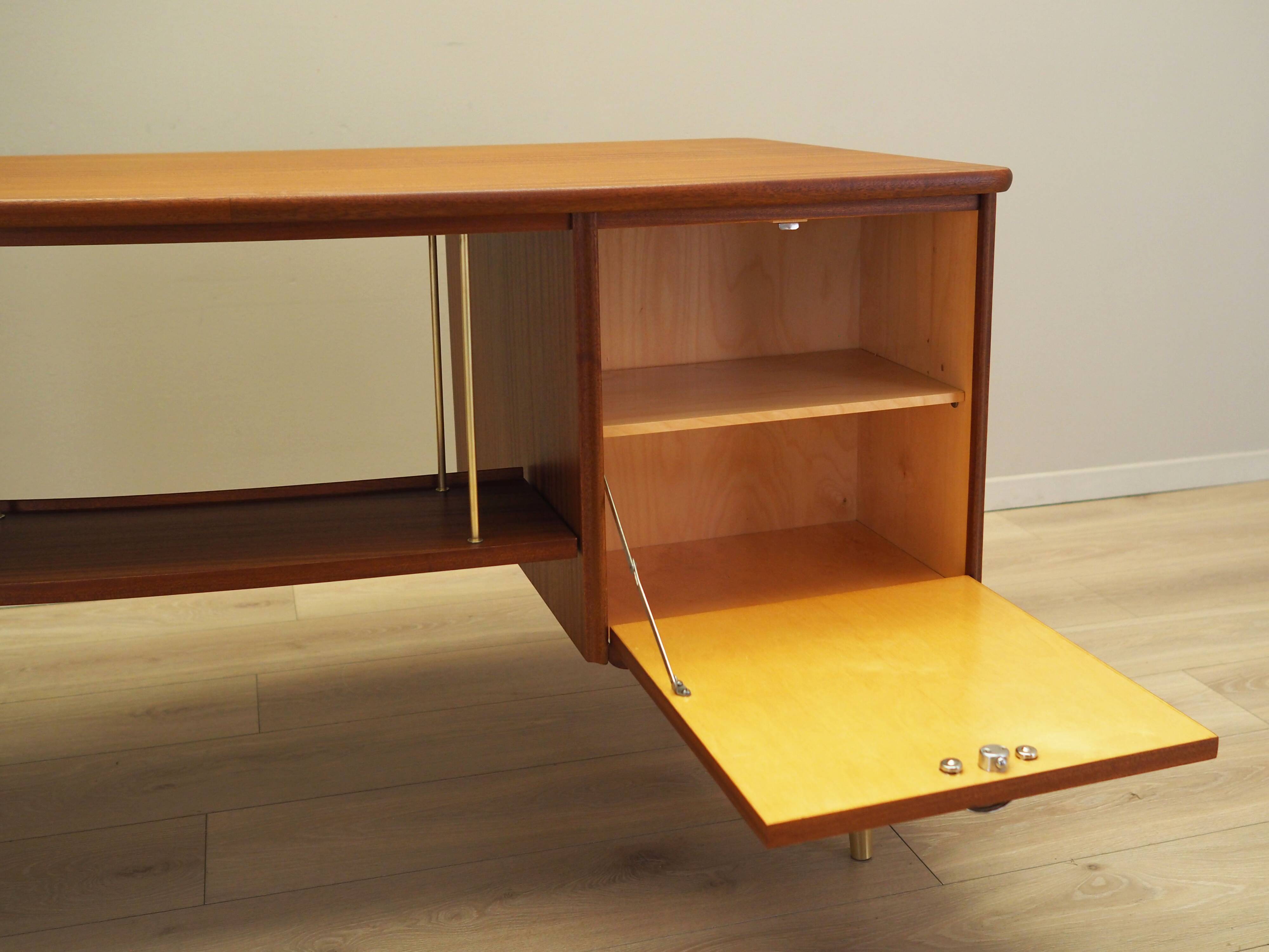 Mahogany desk, Norwegian design, 1960s, production: Sola Møbler