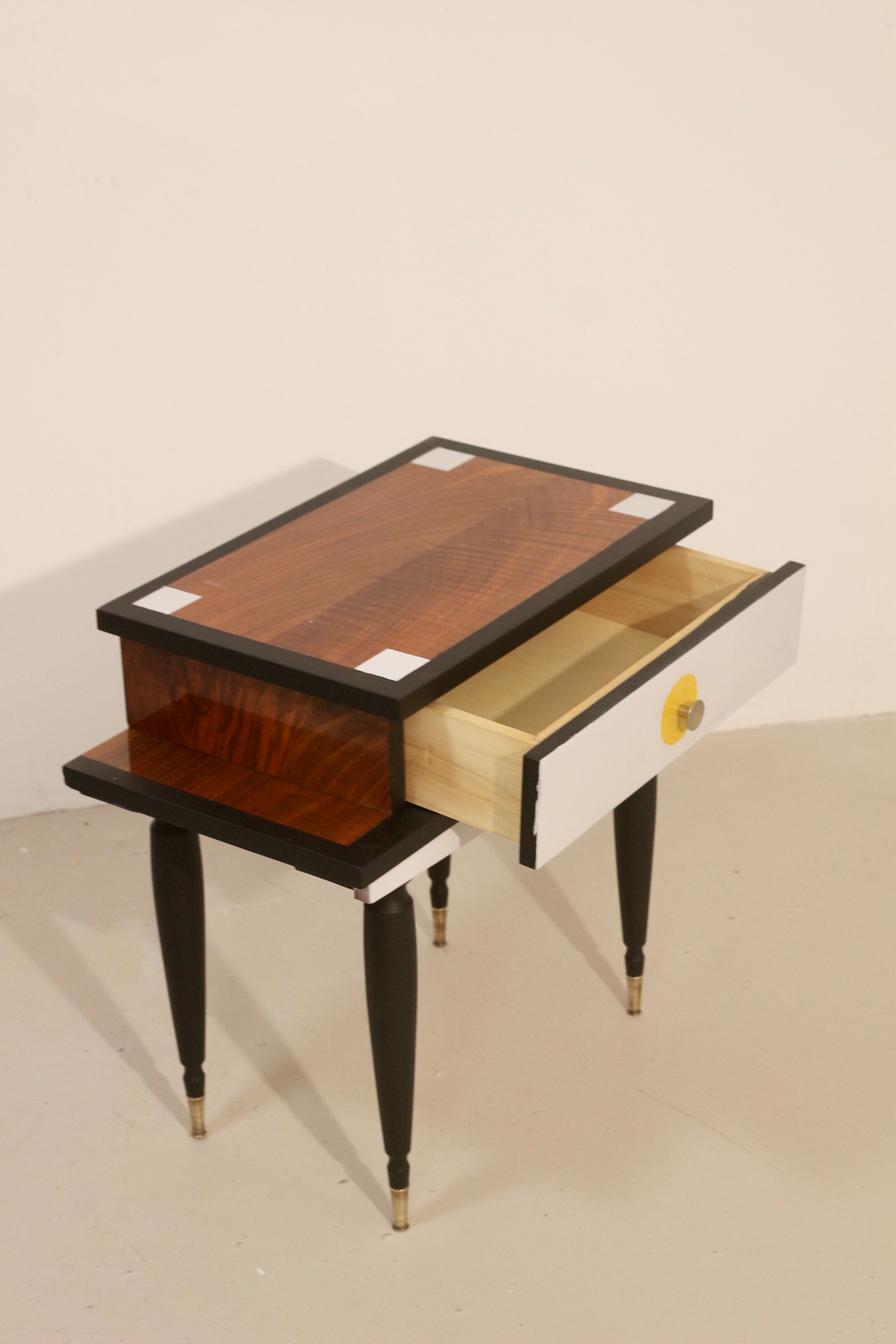 Side table vintage foot compass bis color