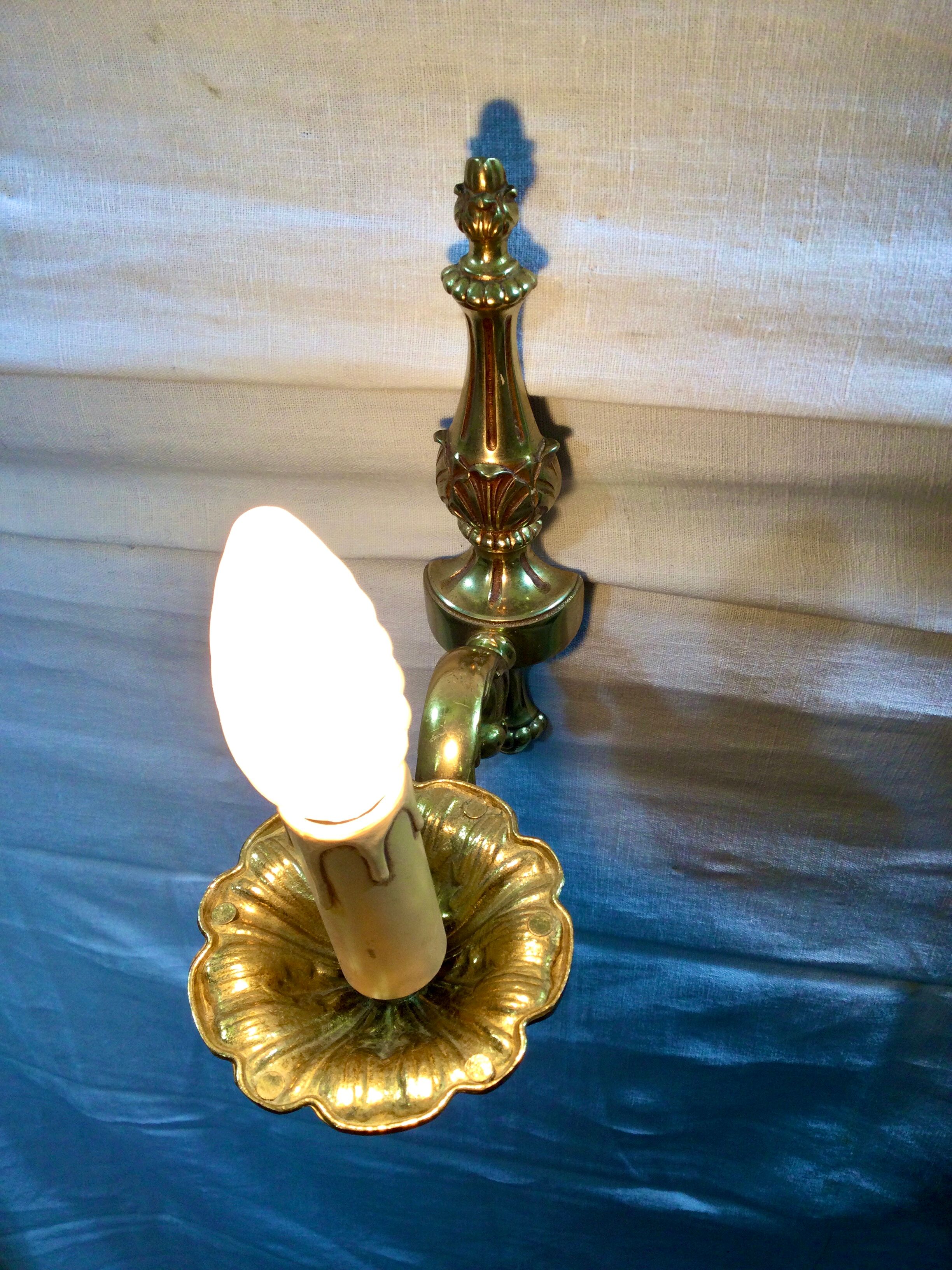 Sconce 1 bronze light in Louis XV style
