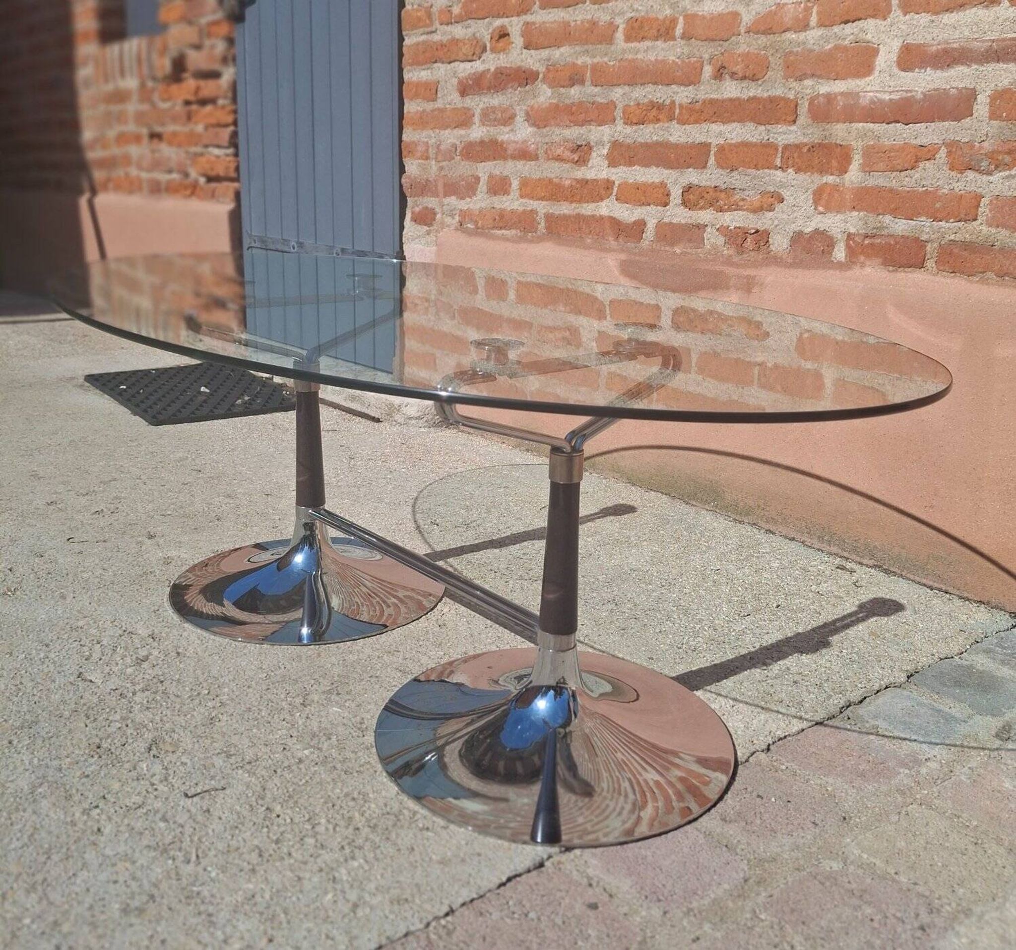 Oval table 70s design – Glass, Chrome & Walnut