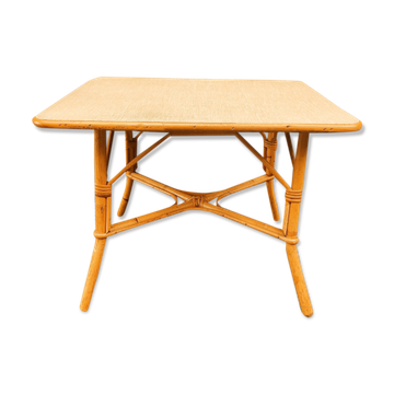 Table basse en rotin
