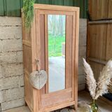 Parisian wardrobe / hosiery