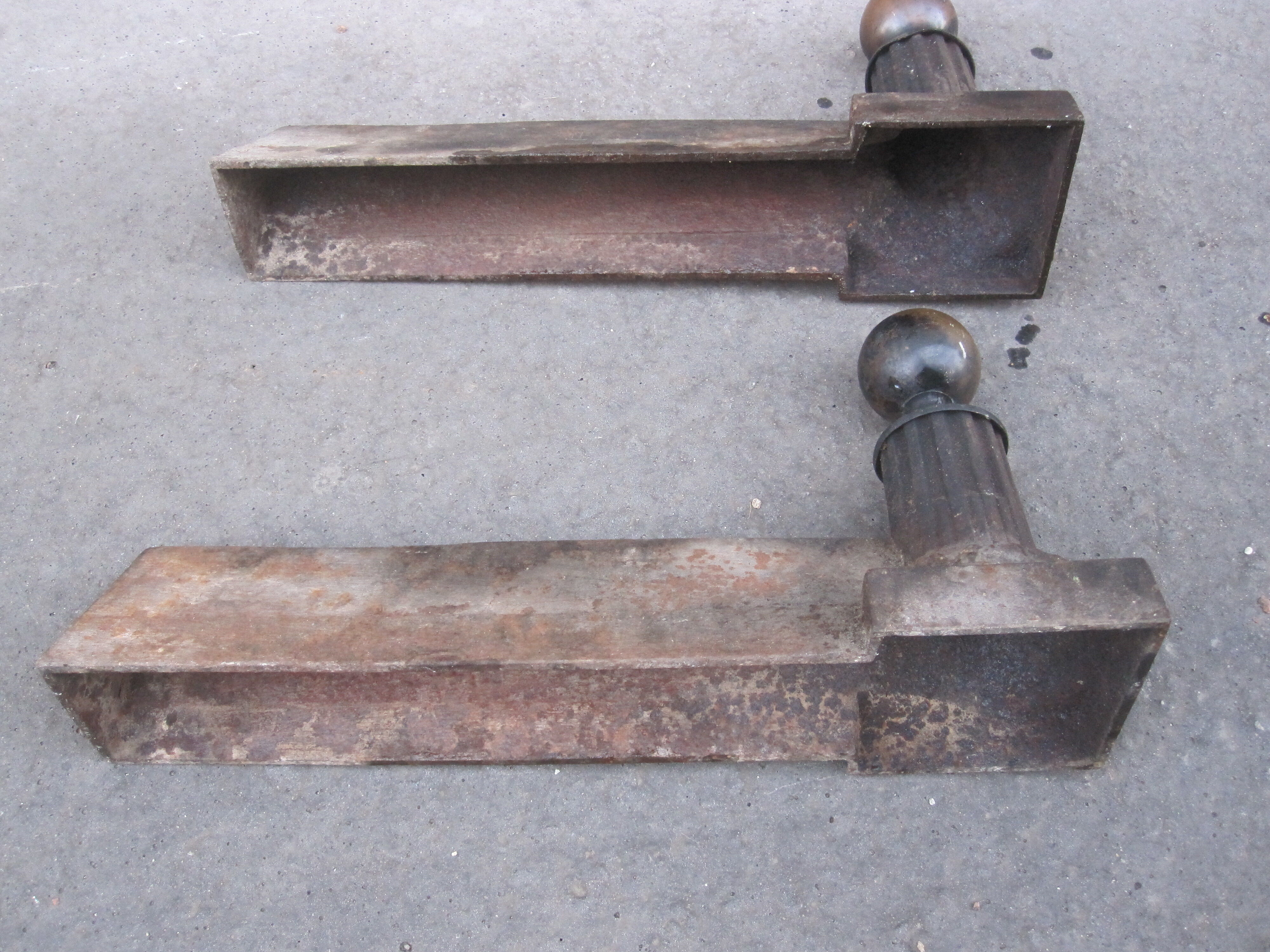 pair of neoclassical Chenets