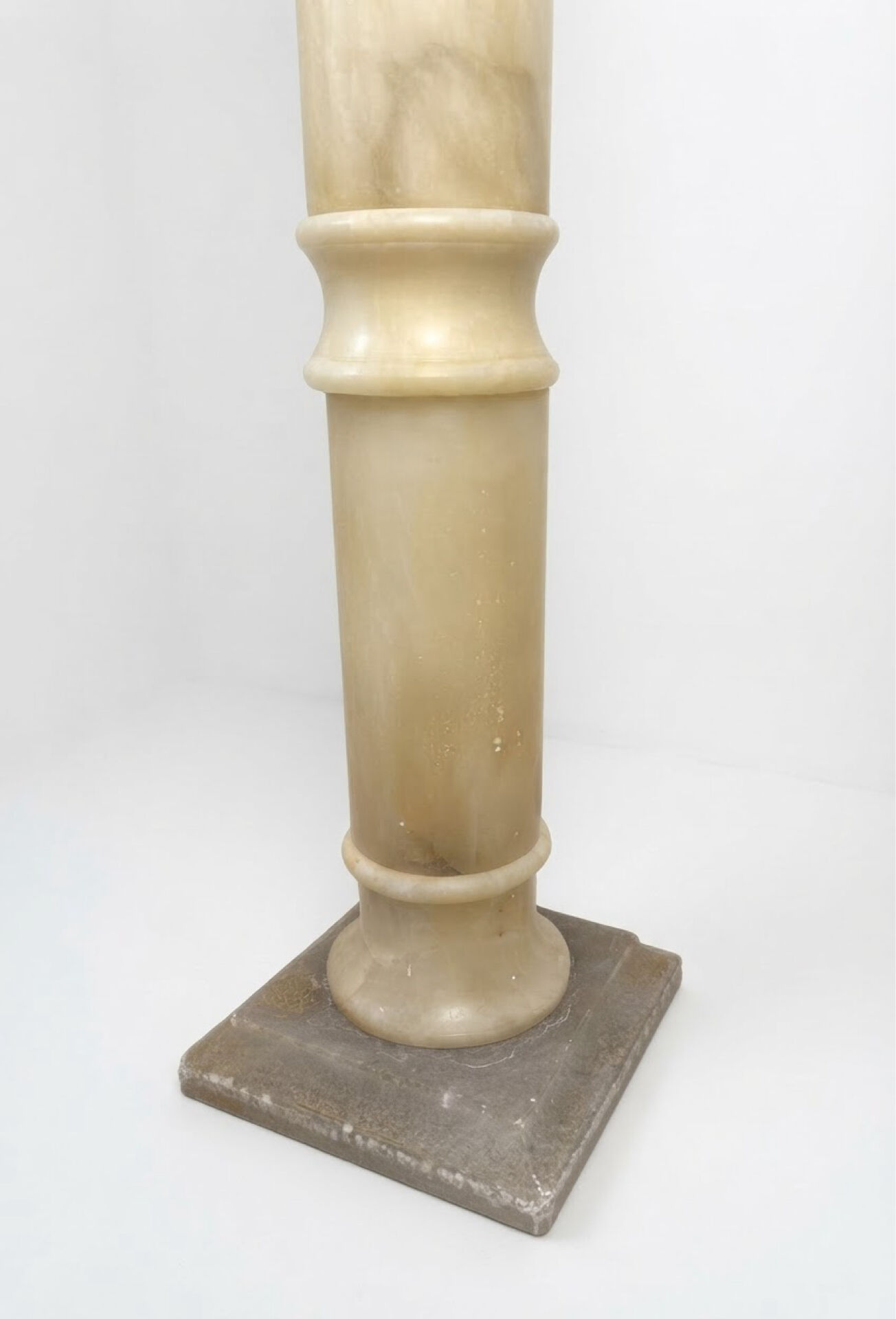 Alabaster column - 19th-century pedestal