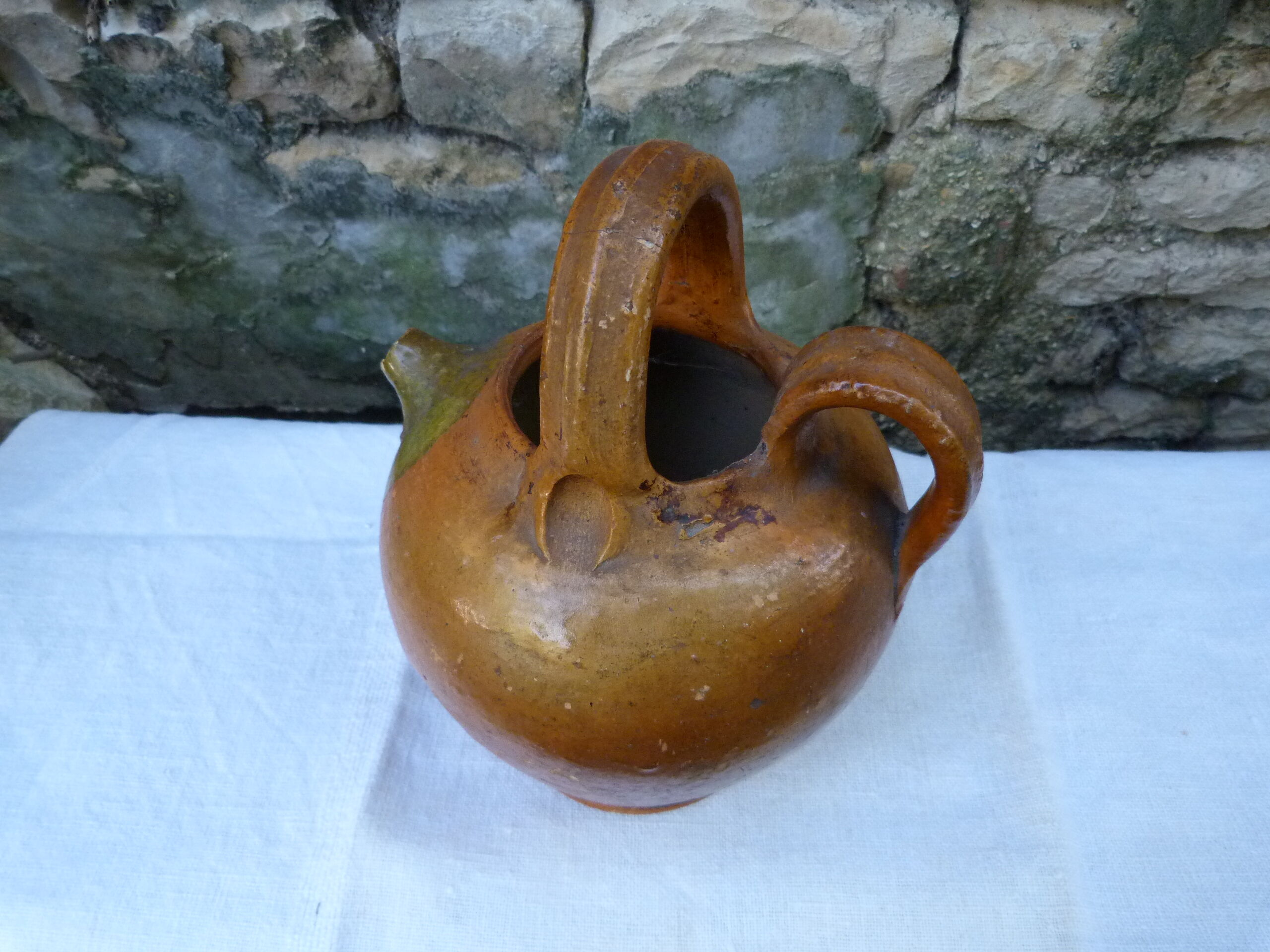 Old kid gargoulette in glazed earth nineteenth century