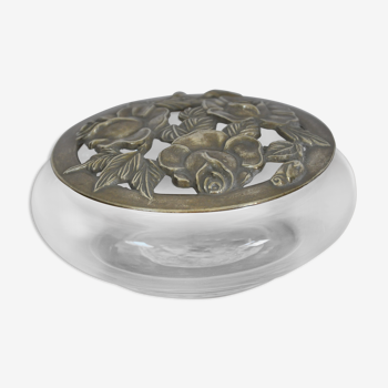 Round box glass and brass flower pattern