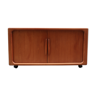 70 years of DYRLUND teak doors accordeons