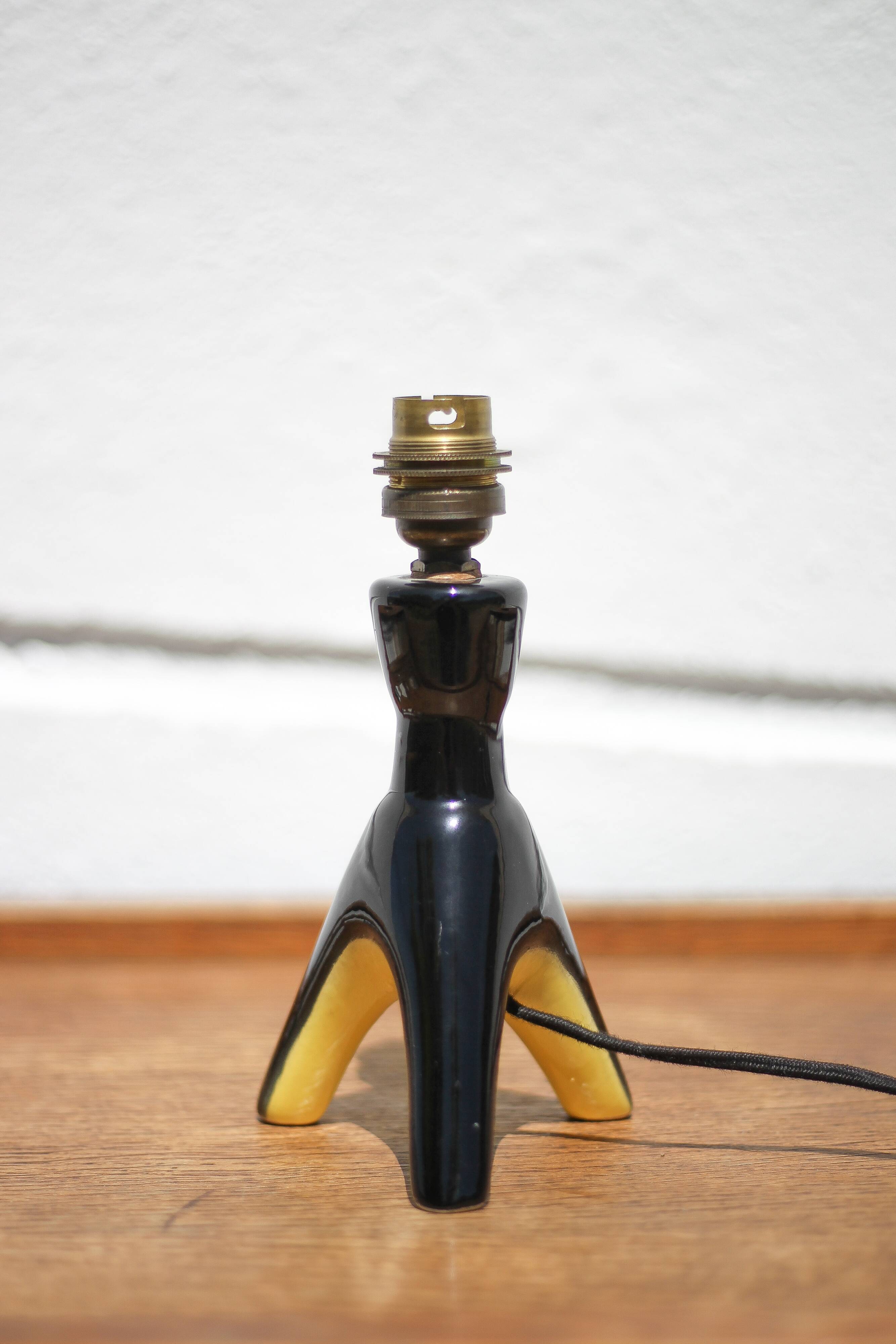 Tripod ceramic table lamp, bedside lamp, accent lamp, 50's