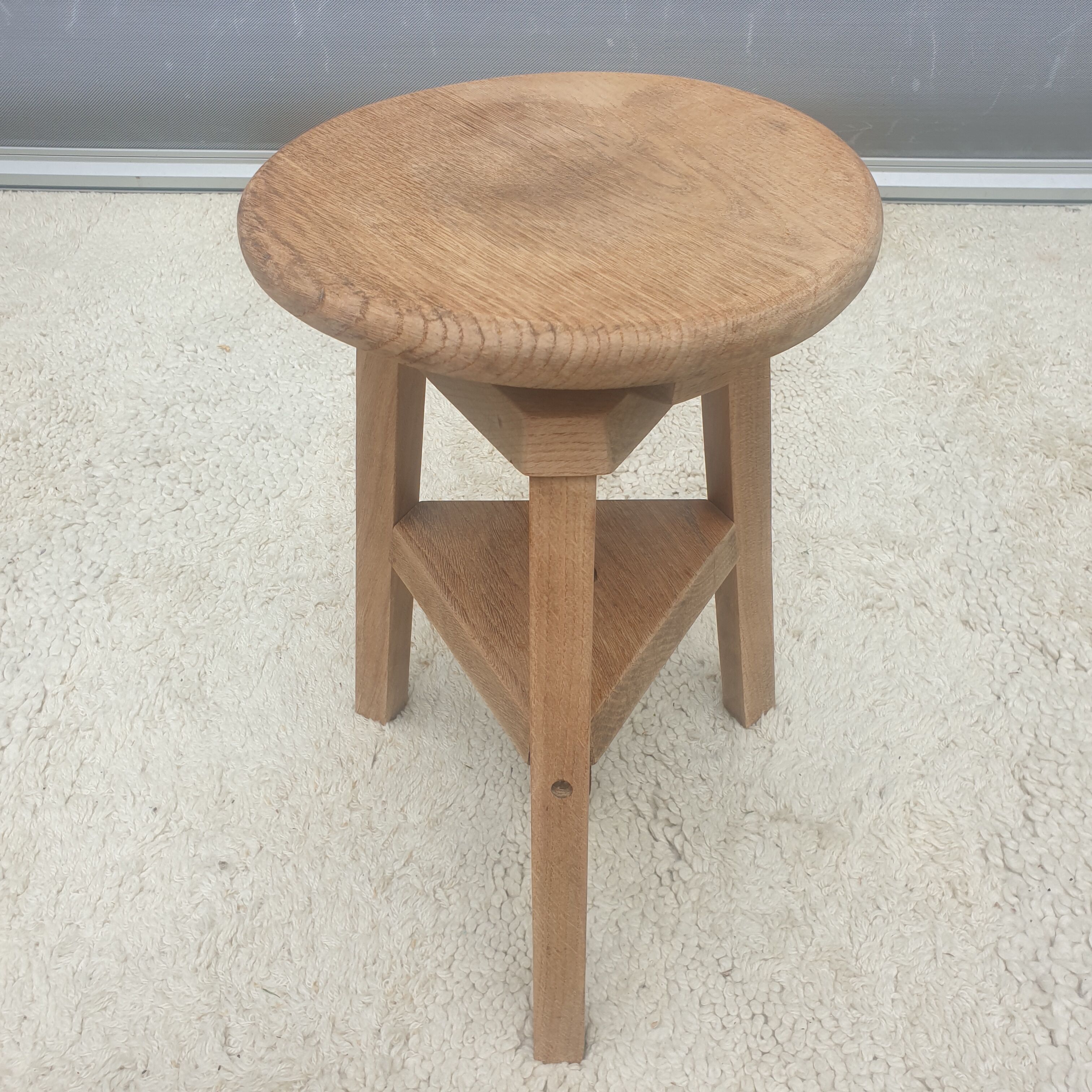 Watchmaker's stool with oak screw
