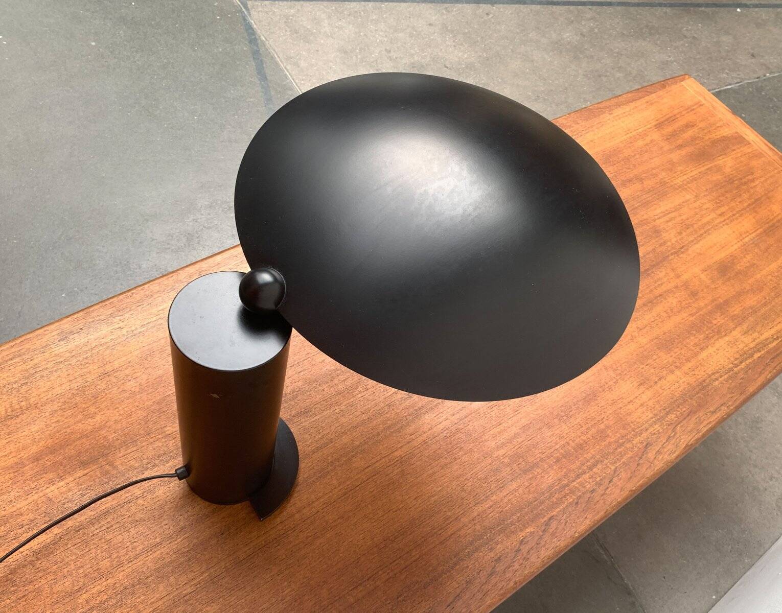 Postmodern Italian table lamp Washington by Jean Michel Wilmotte for Lumen Center Italia, 1980s.