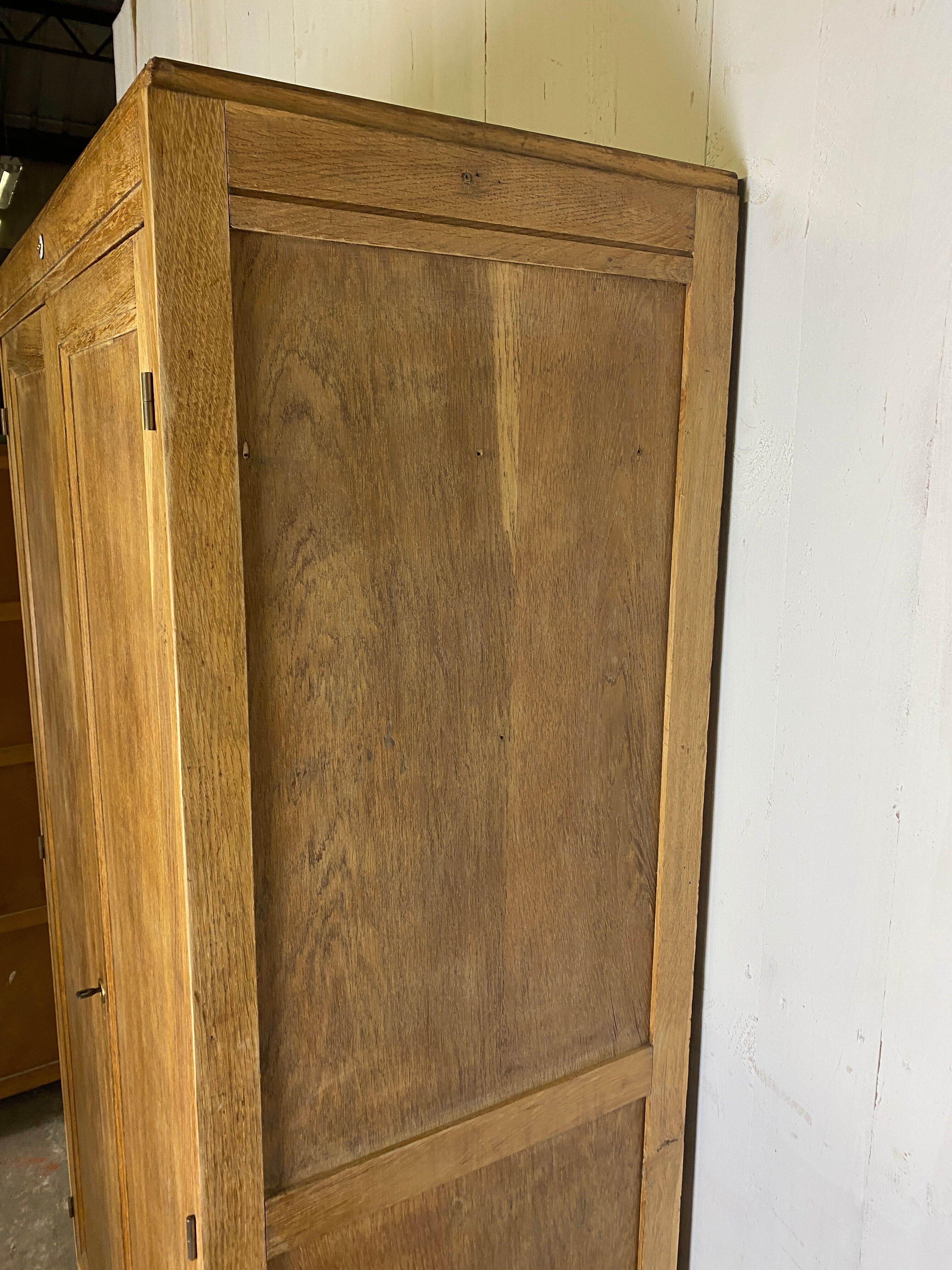 Parisian wardrobe raw oak