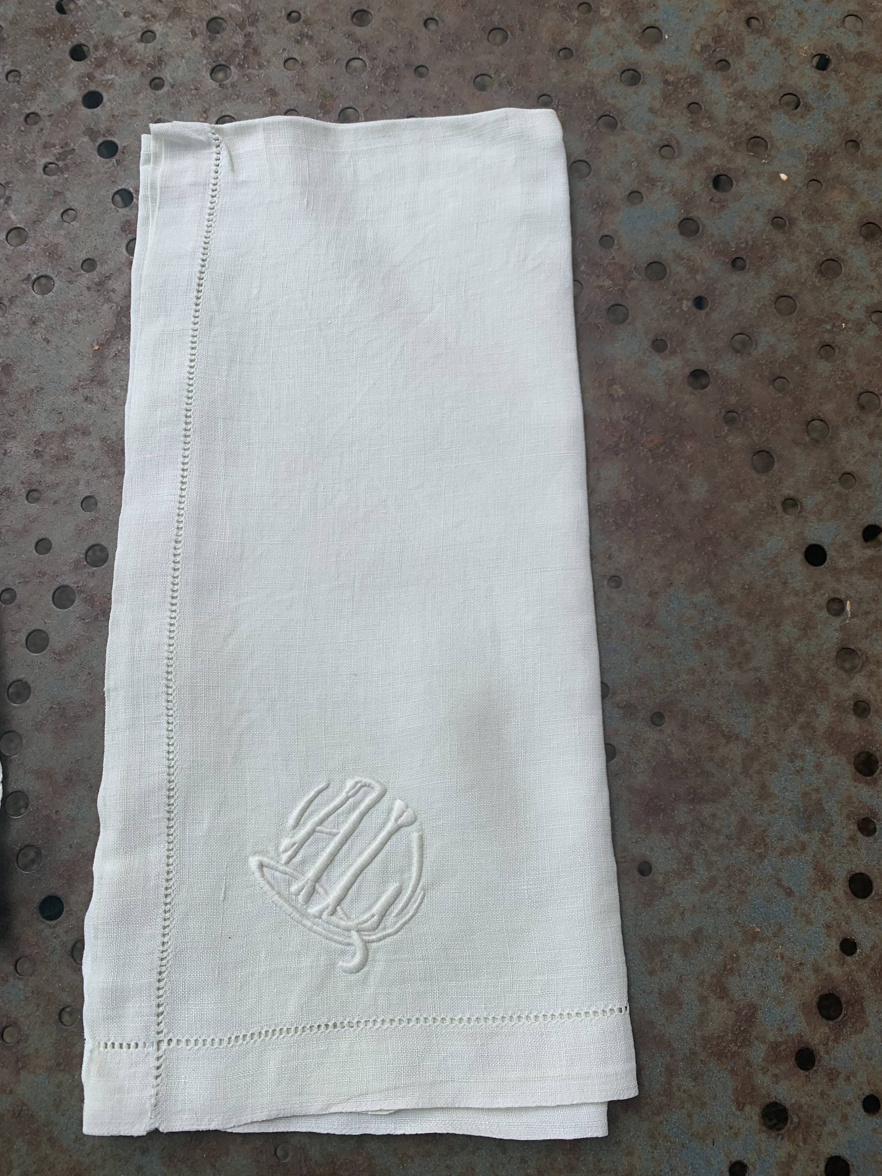 4 pastel yellow linen napkins, embroidered, AL monograms