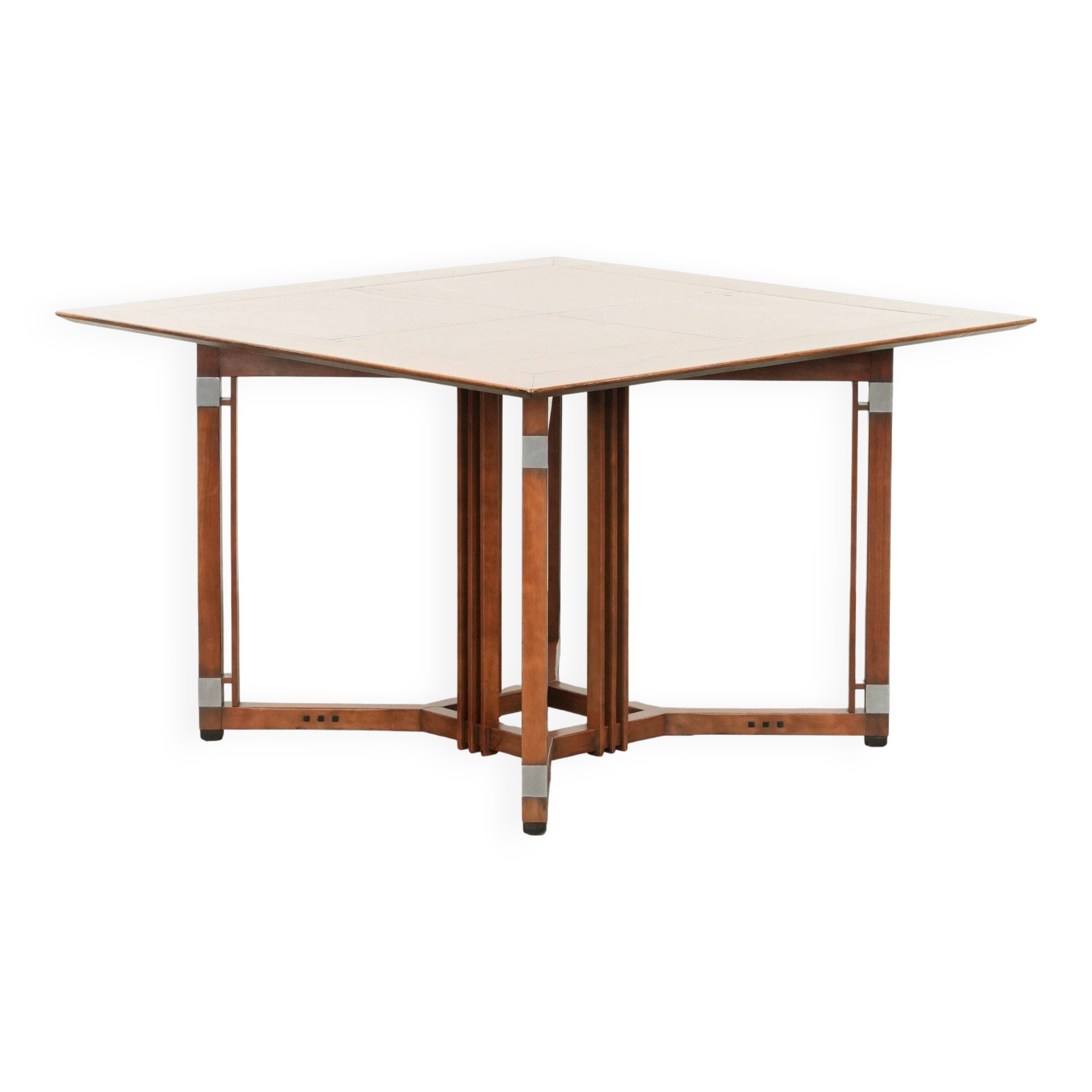 Rare square Art Deco design dining table in good condition