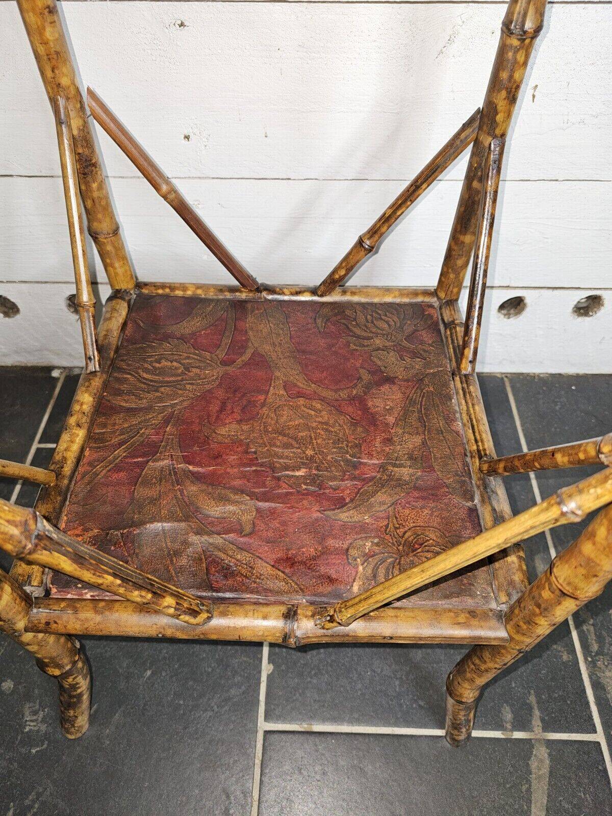table en bois style bambou avec décor asiatique
