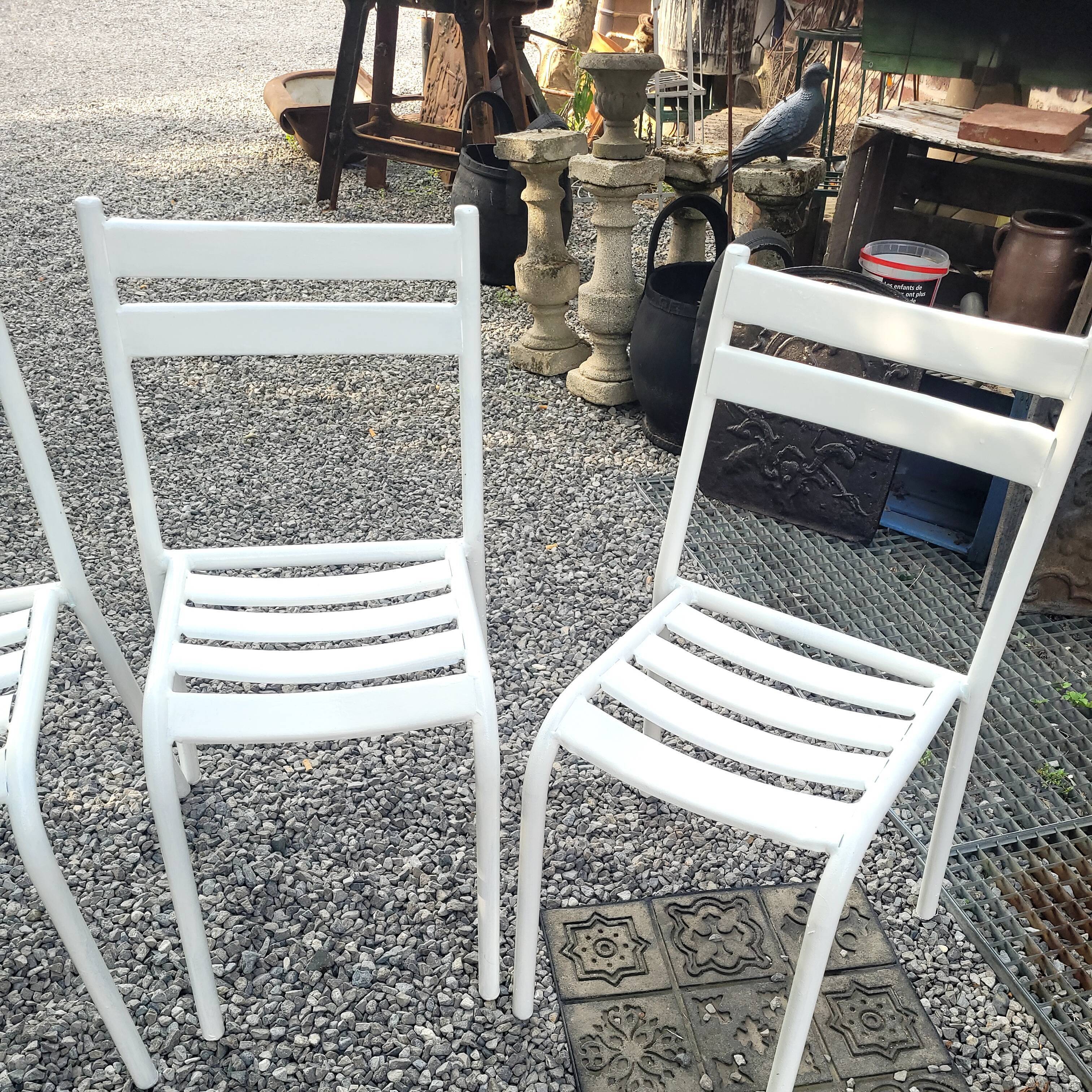 6 iron garden chairs