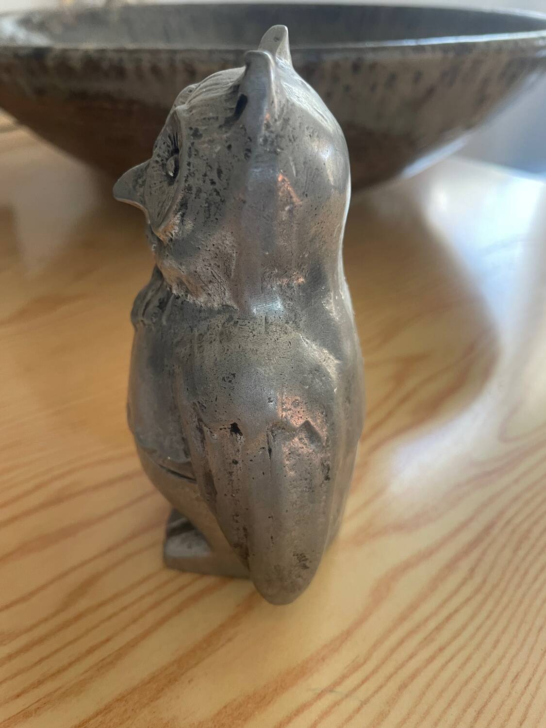 Nice box, tin owls from La Fontaine.