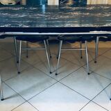 Dining table and 4 formica chairs
