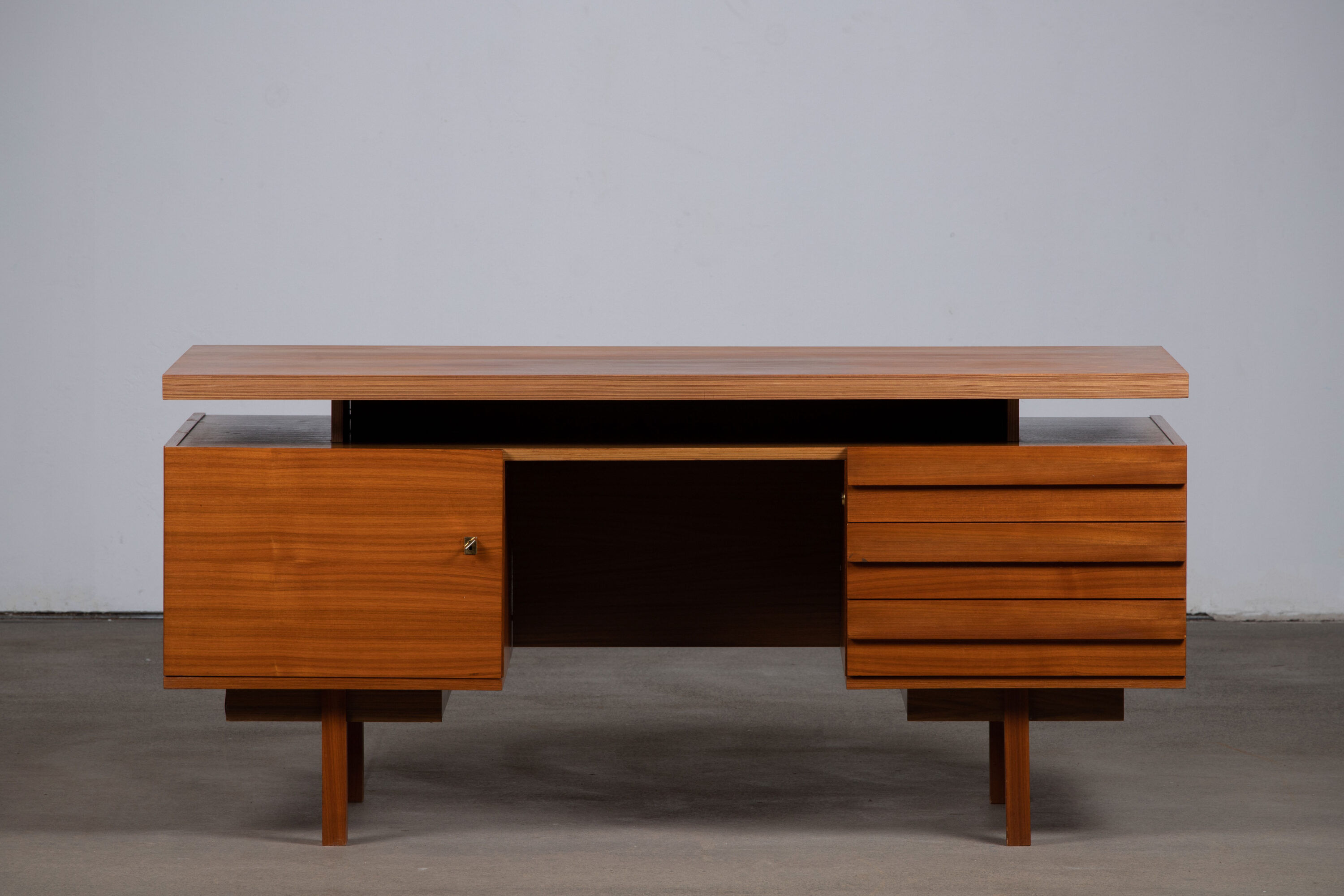 Double-sided scandinavian desk – 165 cm