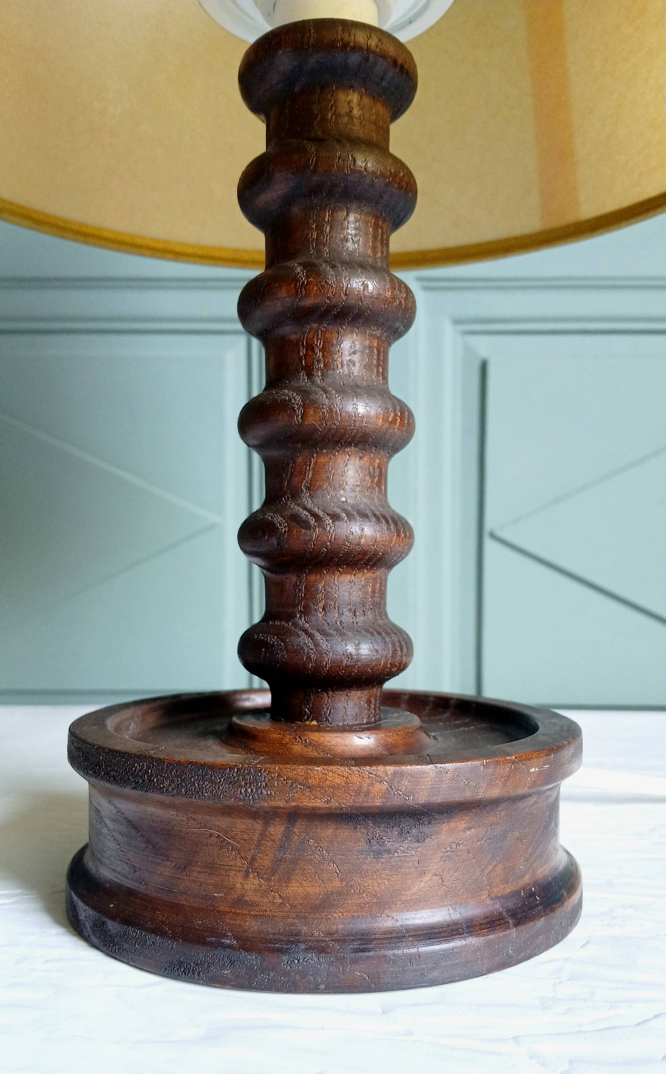 Lampe en bois tourné esprit Dudouyt