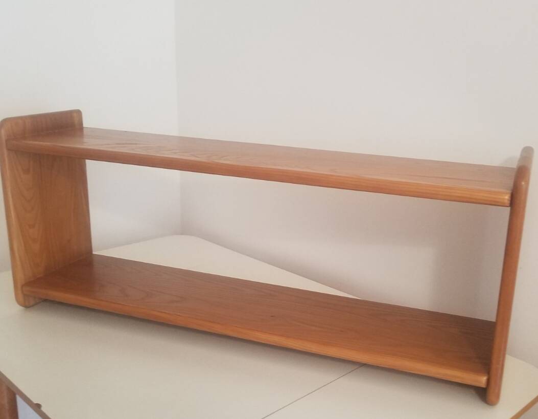 Solid elm shelves, vintage. Very good condition.