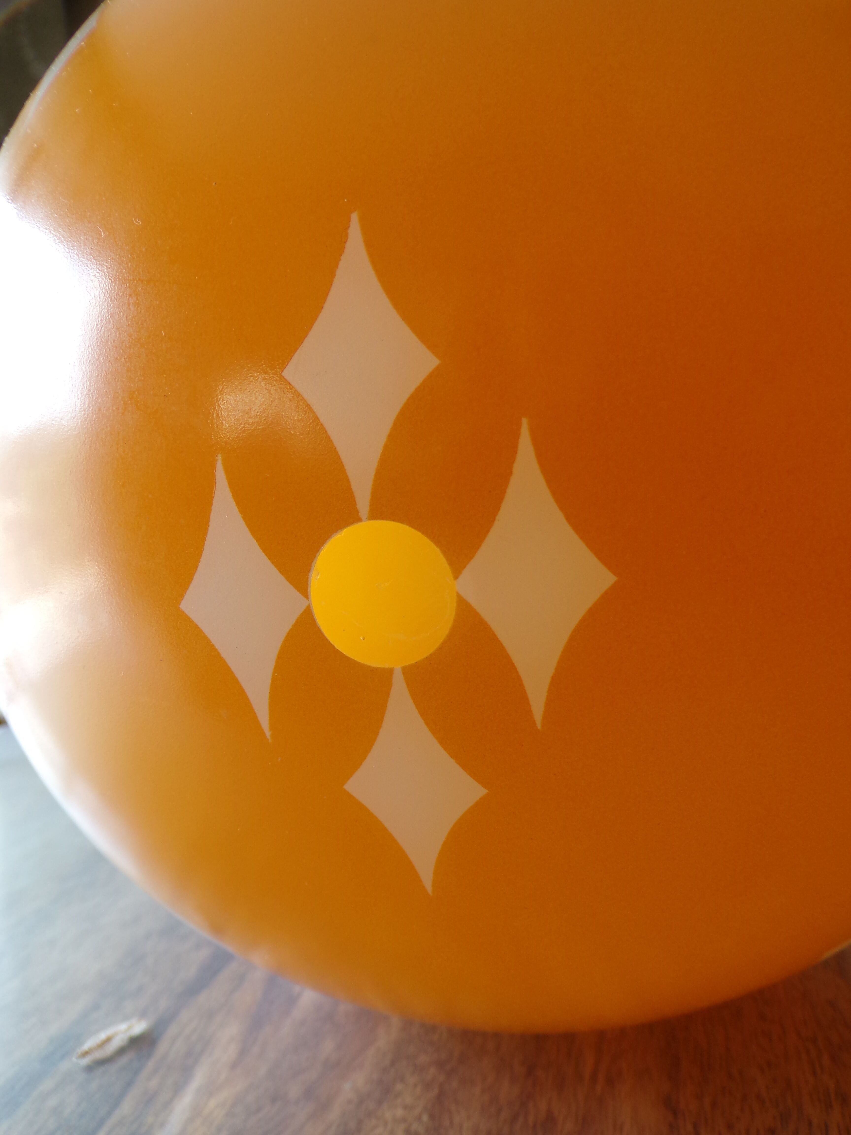 Suspension ball yellow glass 1970