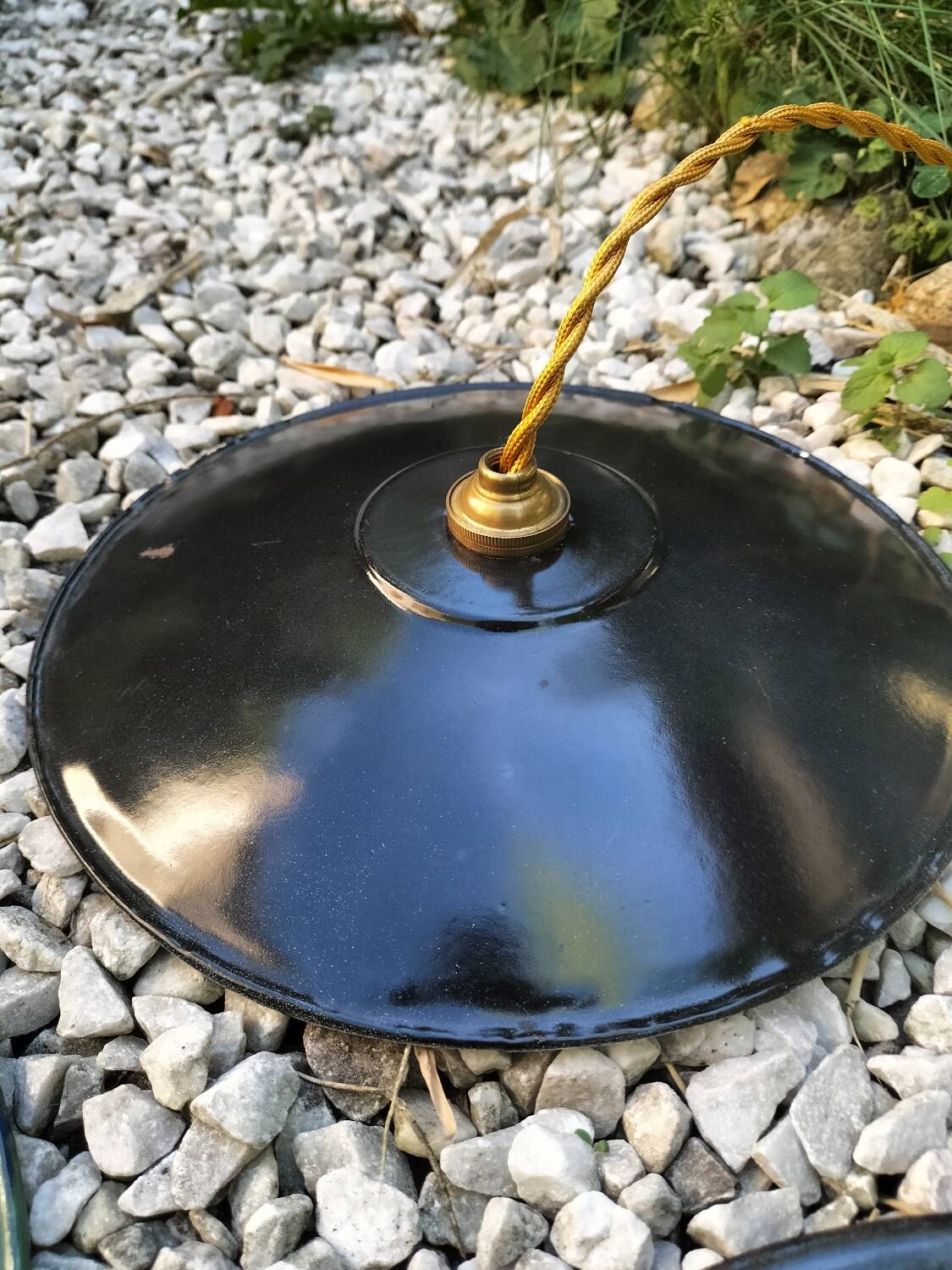 3 suspensions en tôles émaillées