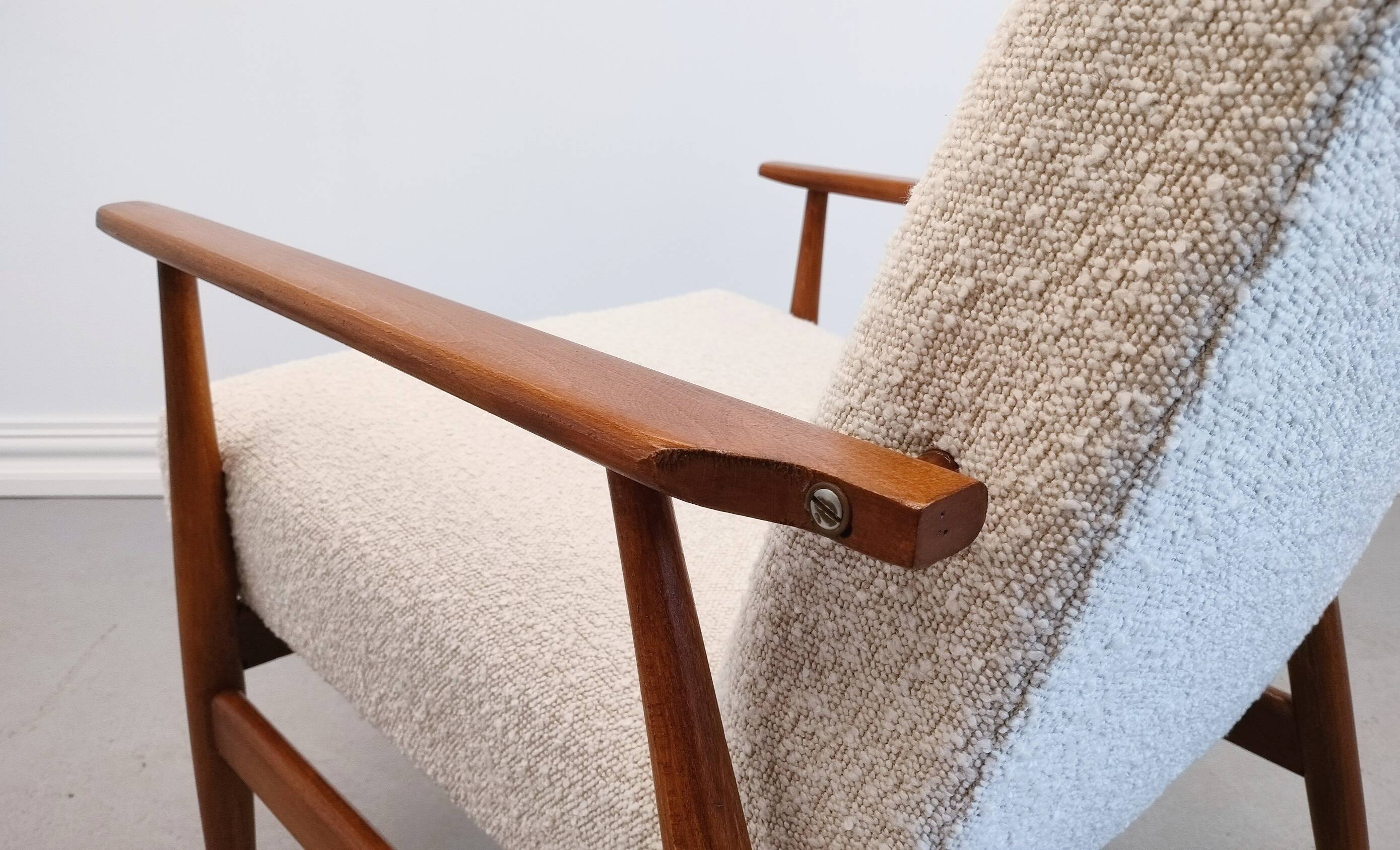 Mid-Century Ivory Boucle Armchairs by Henryk Lis, 1967