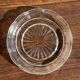 Cendrier vintage en verre moulé en forme de fleur D14 H2,5