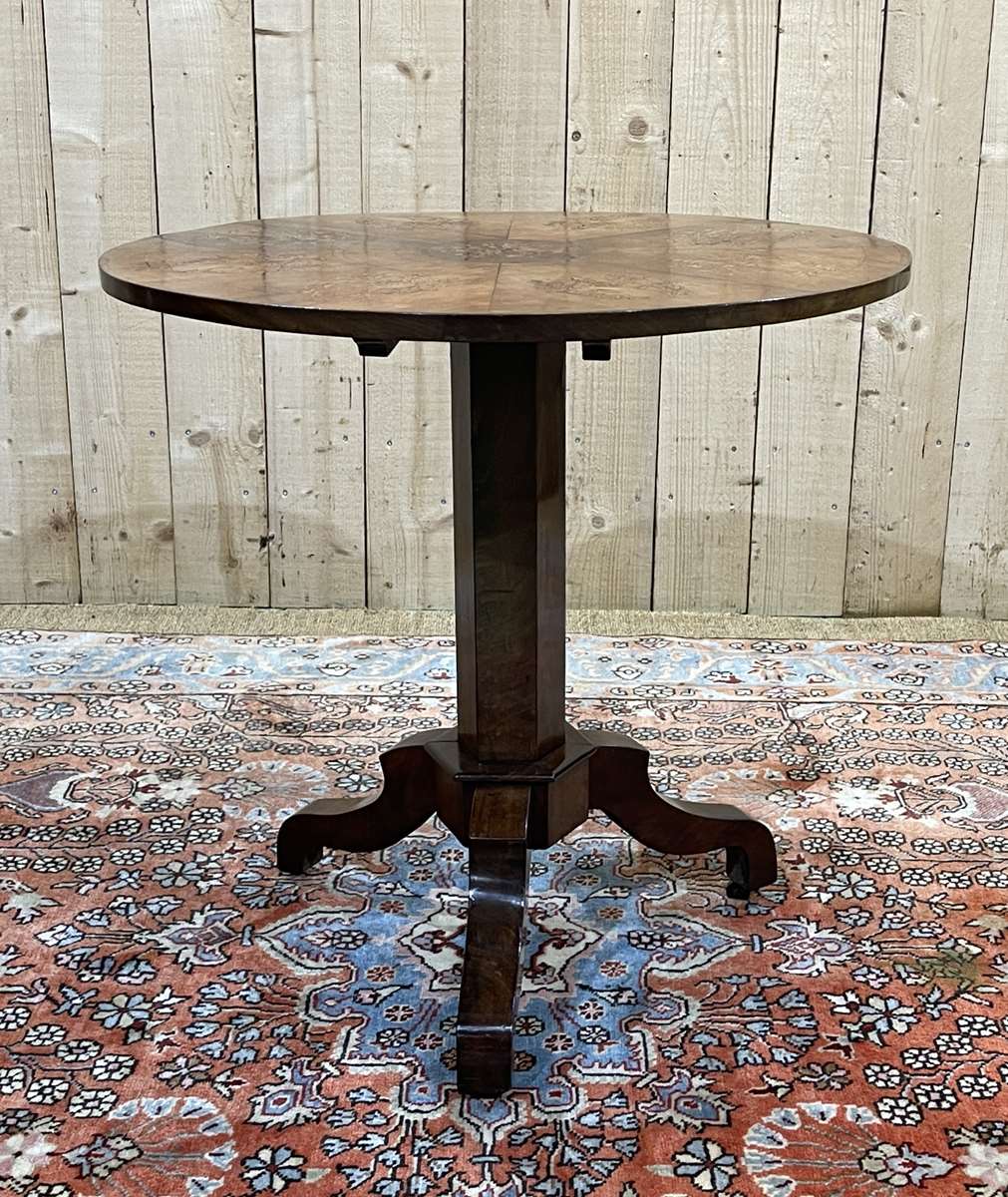 Pedestal table XIXth in walnut and marquetry