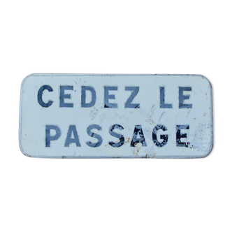 Metal sign plate "give way"