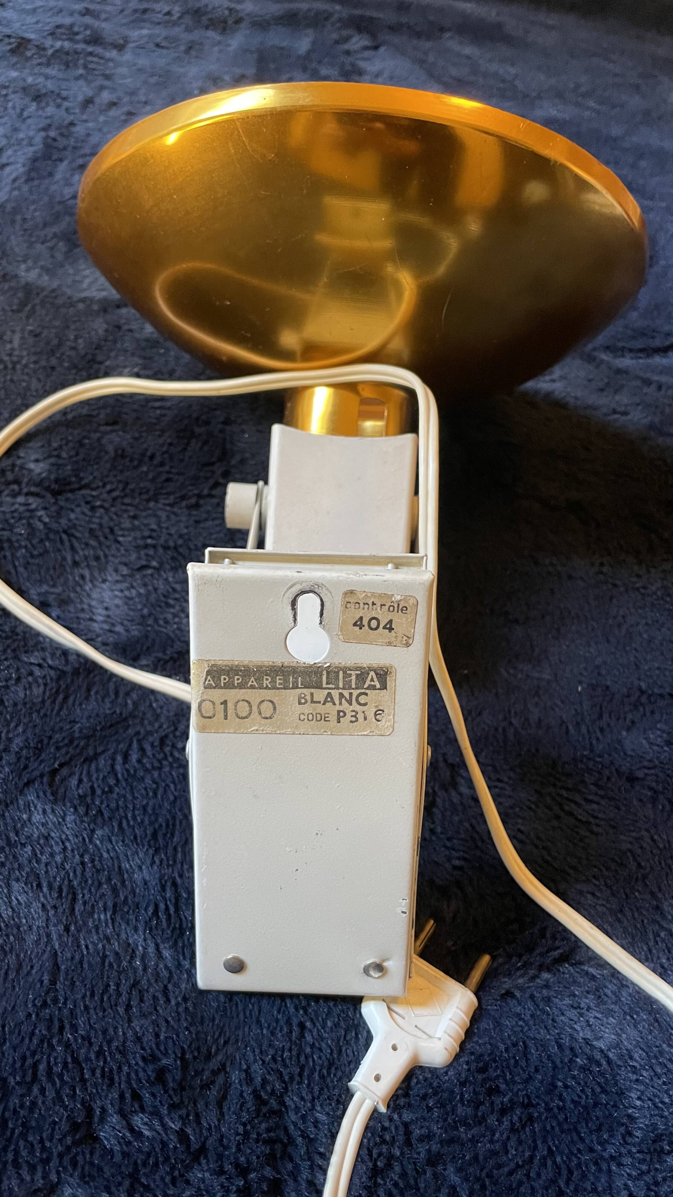 Lampe à pince Lita en métal doré et blanc