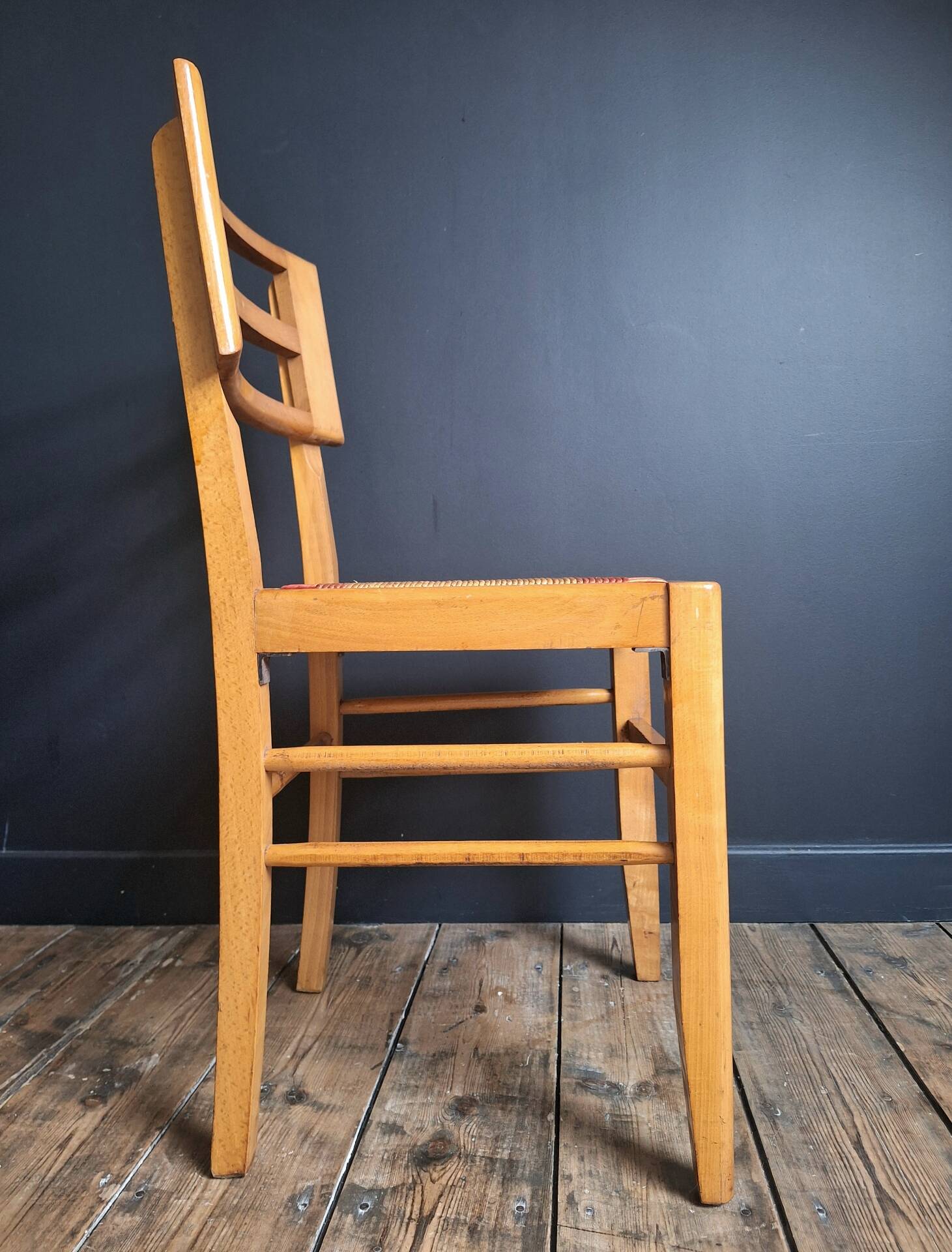 Paire de chaises design Pierre Cruège, meubles sièges anciens