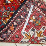 Tapis Couloir Vintage Karajeh du Moyen-Orient, Années 1960, Élégance et Aut