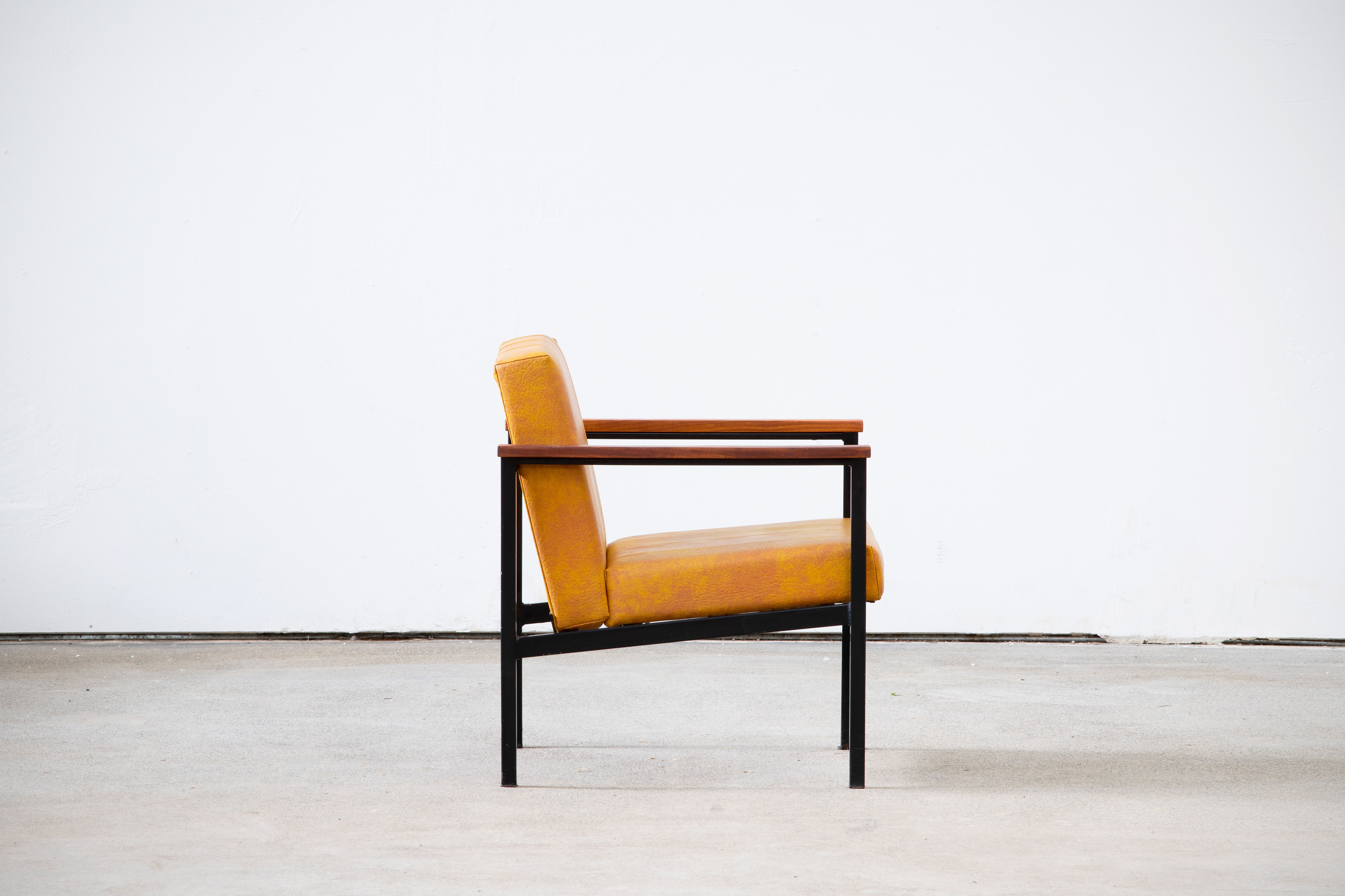 Vintage Scandinavian armchair 1960