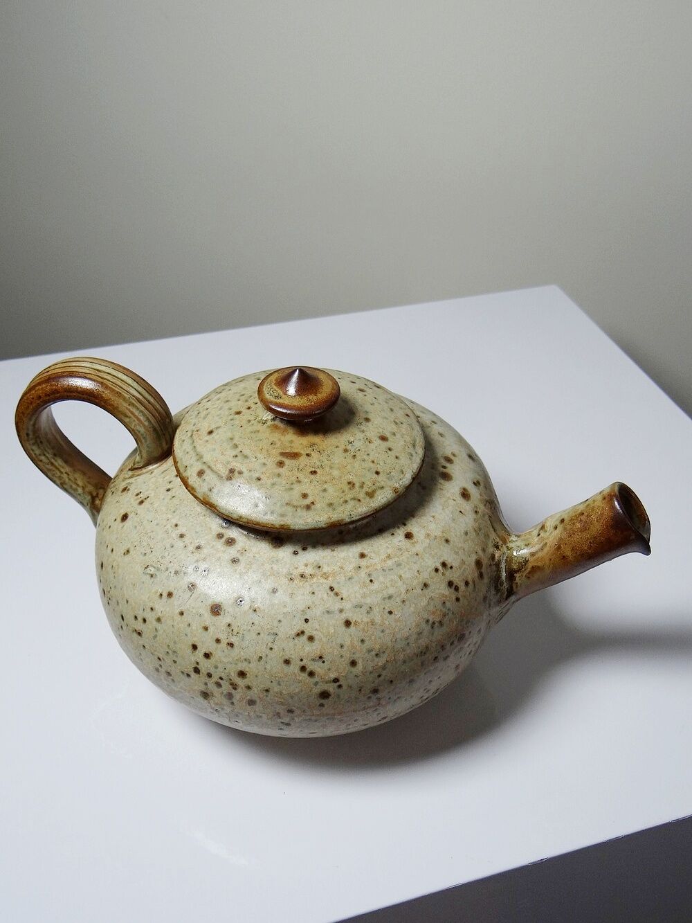 Glazed stoneware teapot by Jean-Pierre Prud’homme, La Borne, 1960s.