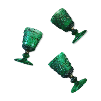 Set of 3 small glasses in Porto on foot. Green and gold glasses. Vintage. Vintage dishes. Art of the table