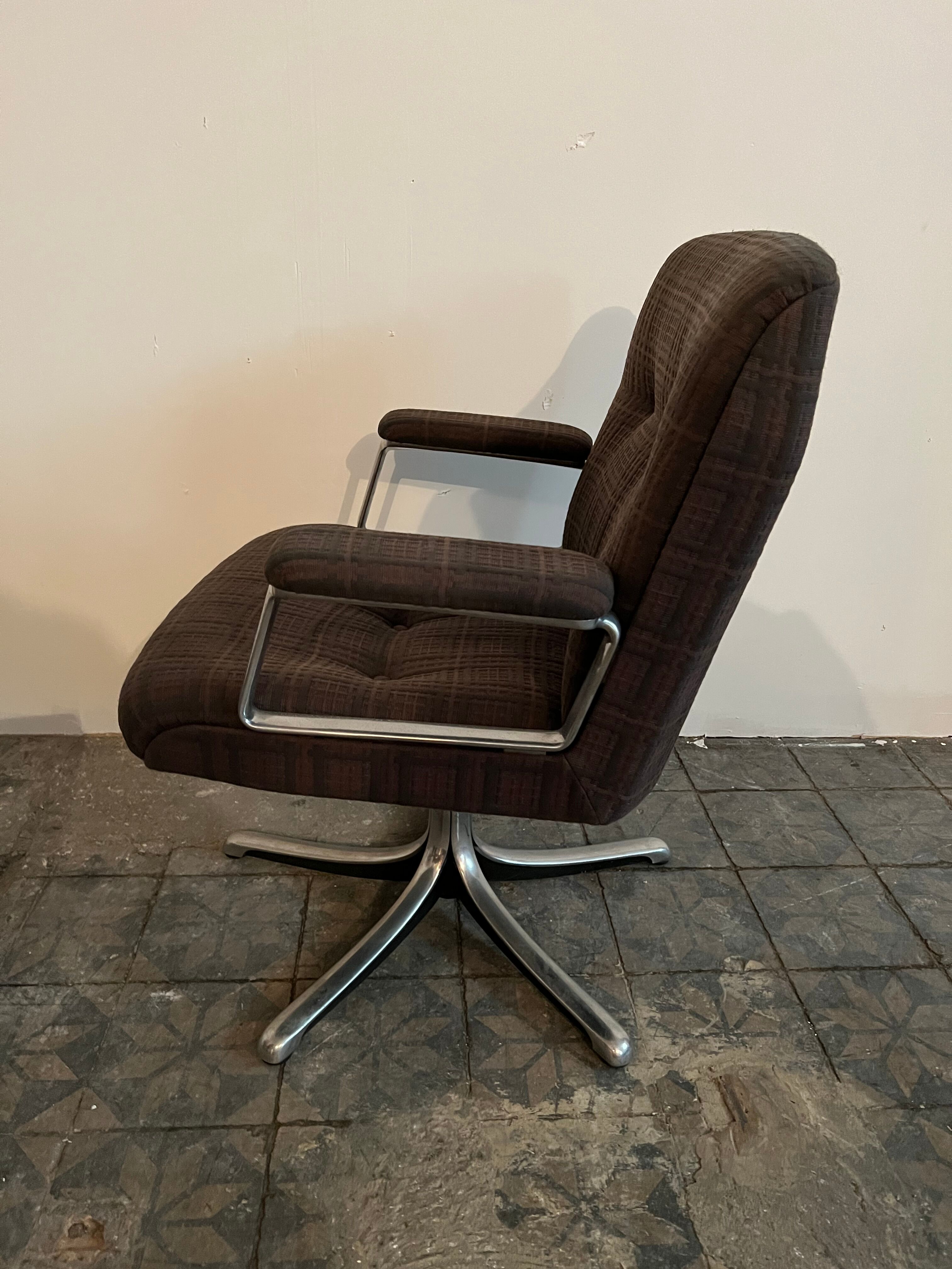Tecno swivel office chair "p128", Osvaldo Borsani - 1960