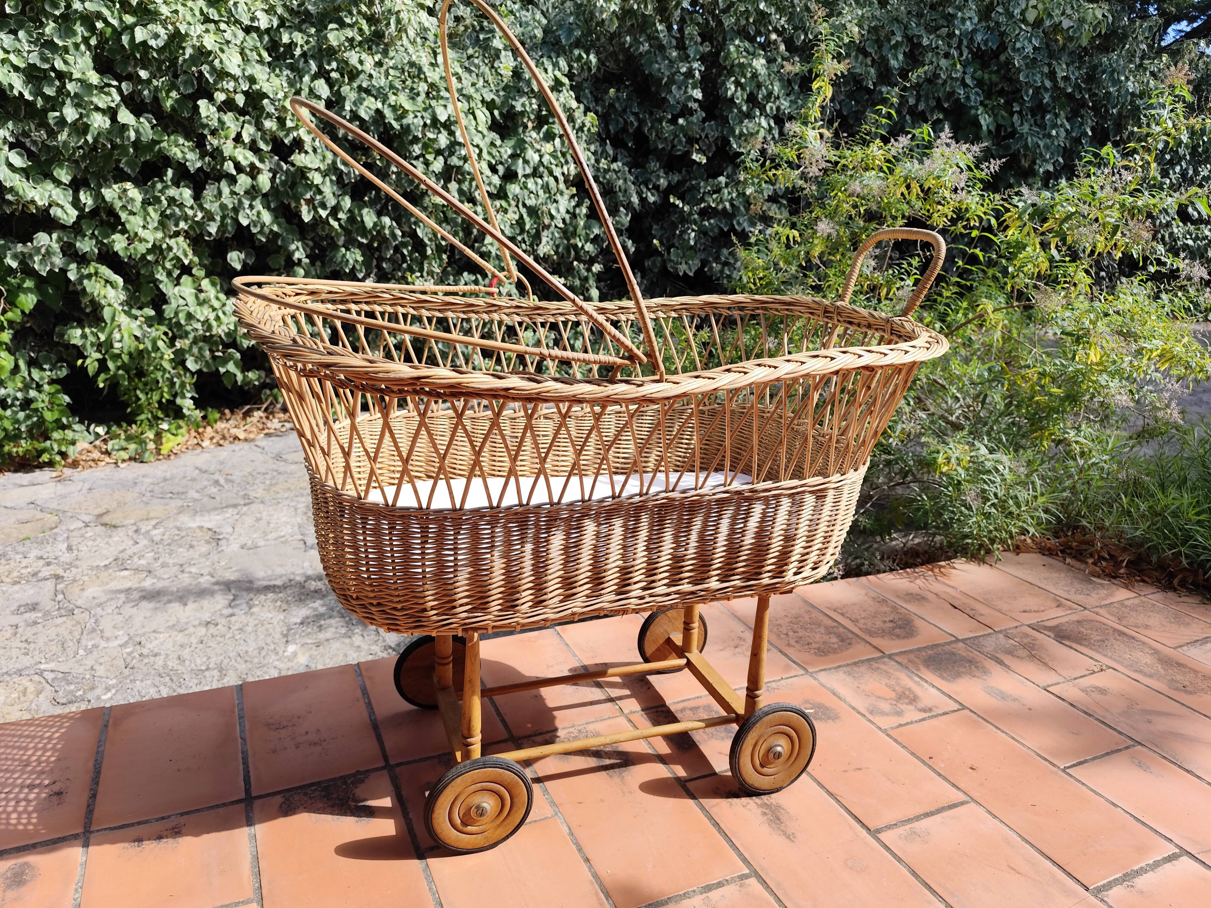 Vintage rattan Alsatian doll cradle bassinet