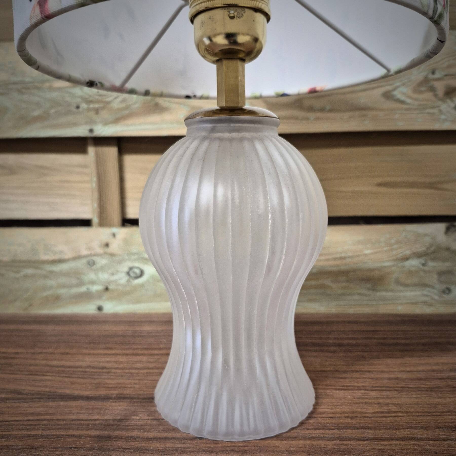 Table lamp, frosted glass base and floral shade