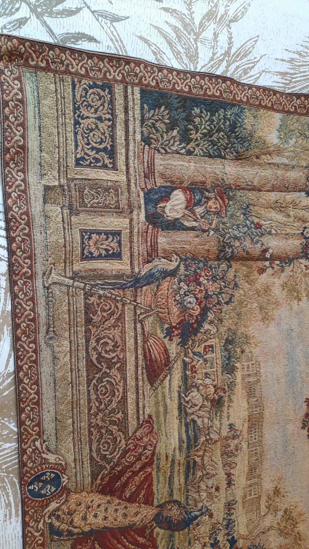 Tapisserie d'halluin " scène de cour au paon"