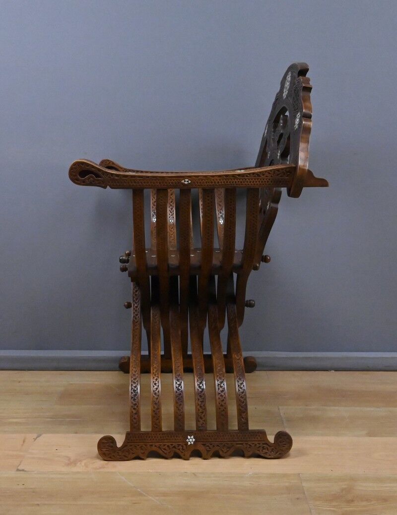 Syrian walnut armchair – late 19th century