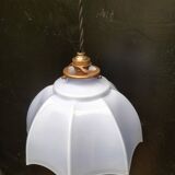 Blue opaline suspension