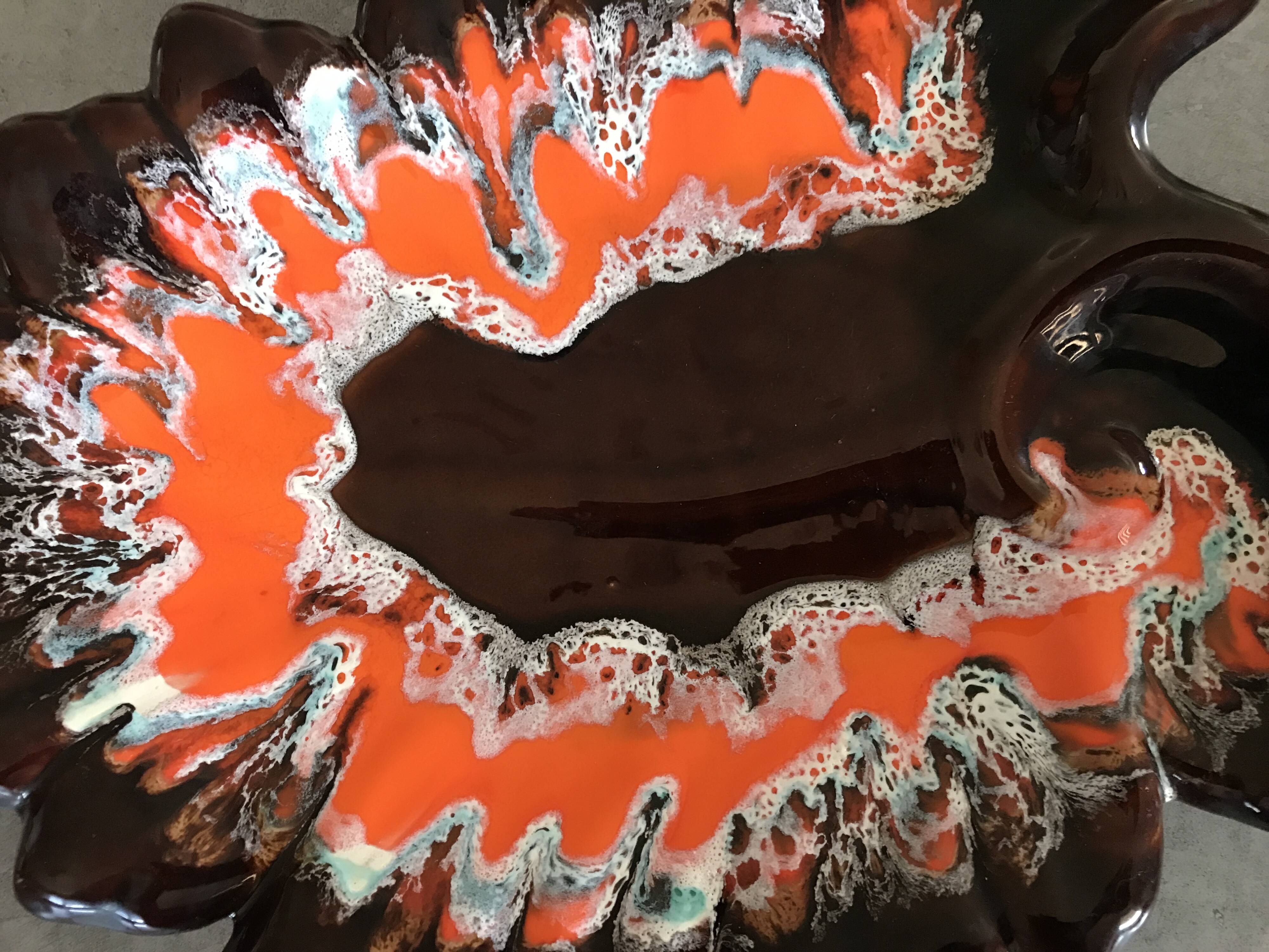 Ceramic center dish from vallauris leaf shape 42 cm
