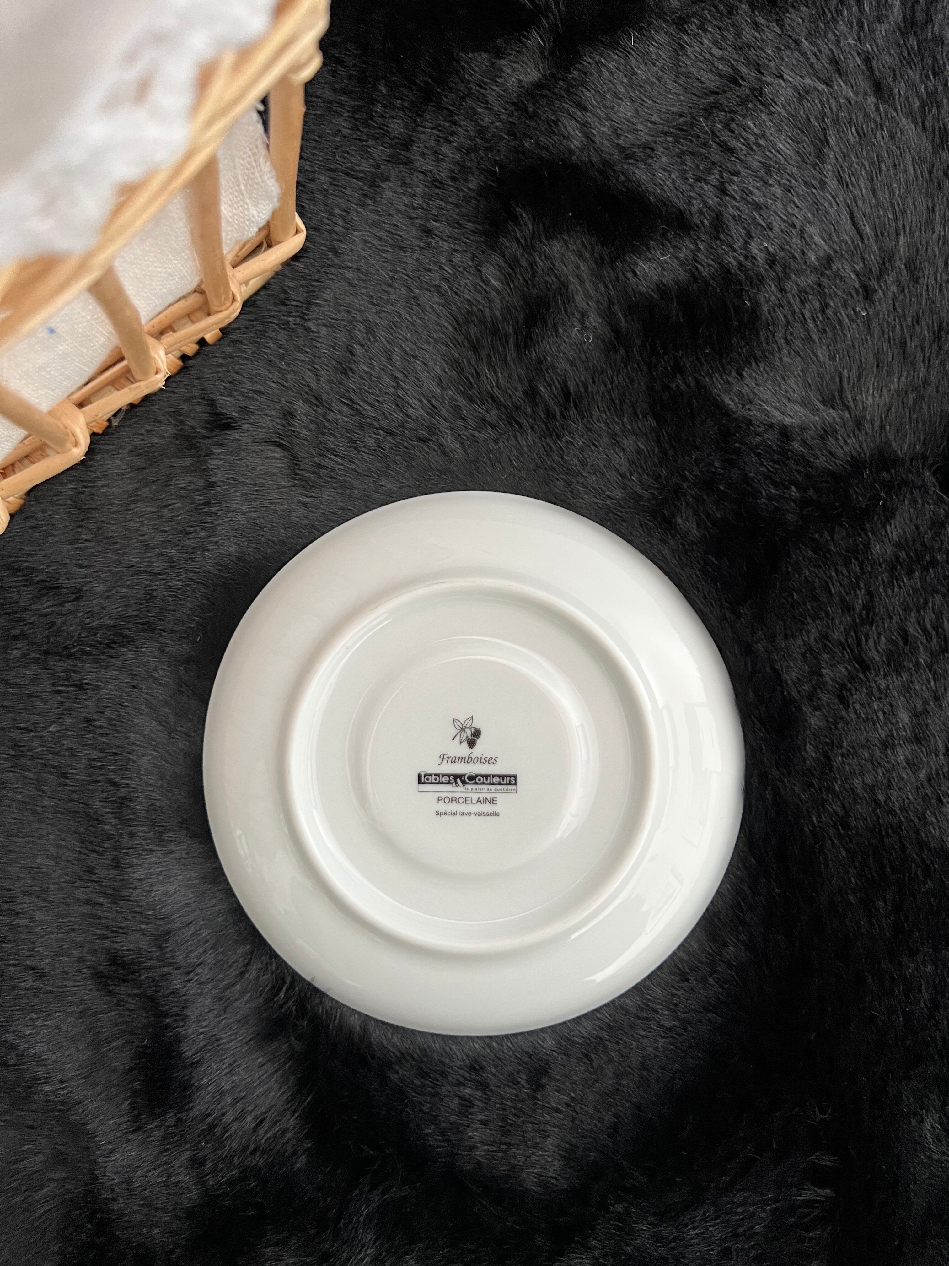 Service à café porcelaine table & couleurs modèle framboises