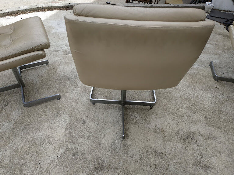 3 armchairs Raphael Raffel