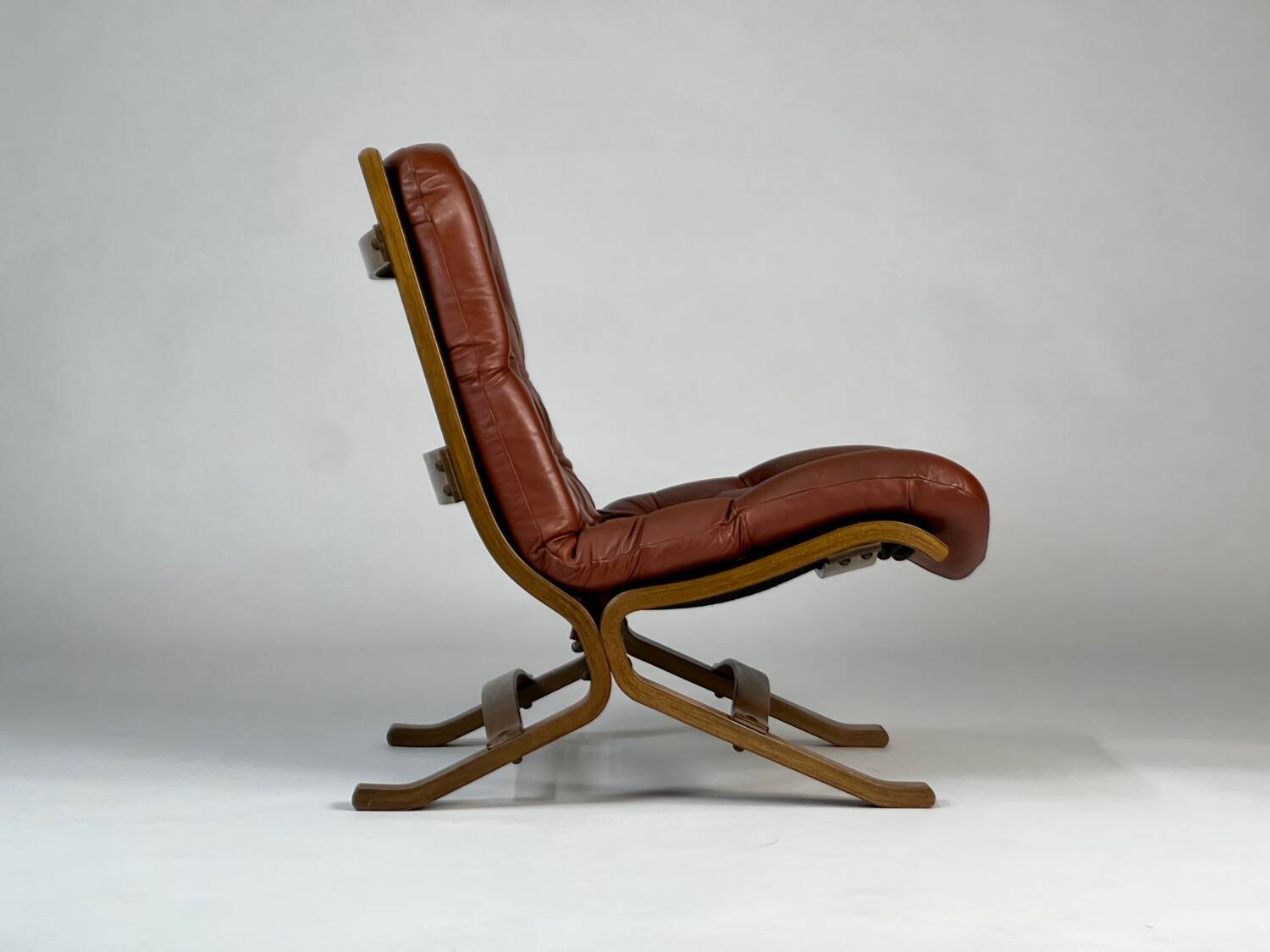 Vintage armchair easy chair leather 70s in the style of Ingmar Relling