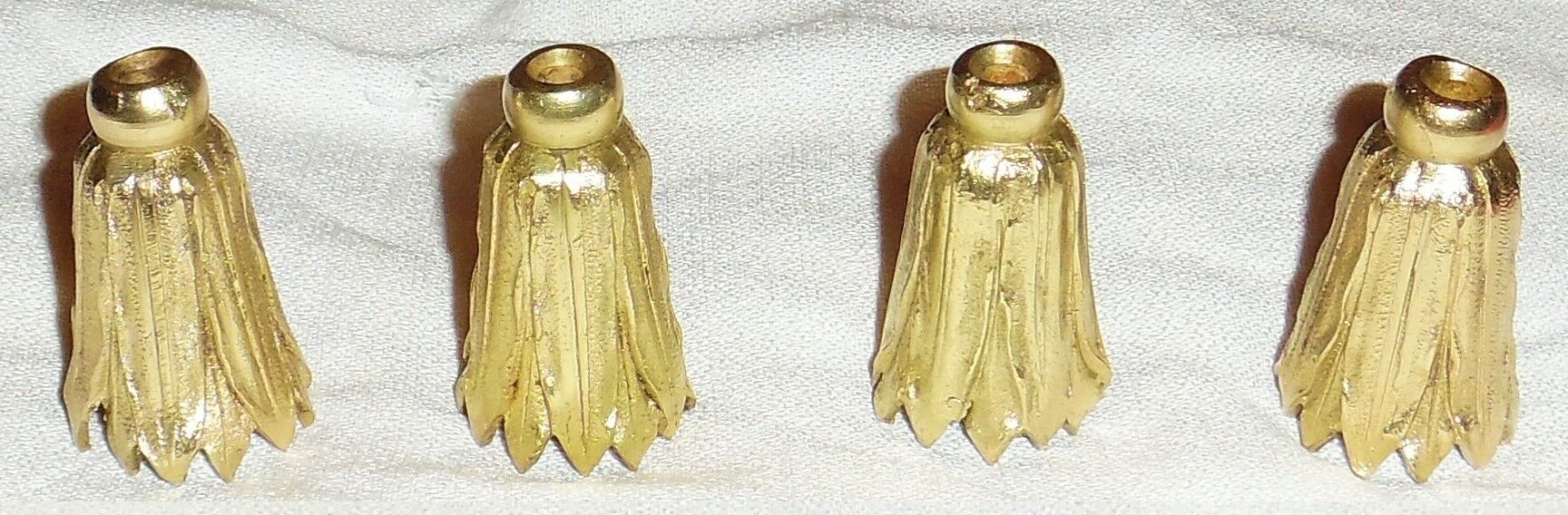 Set of 4 clogs Louis XVI in bronze